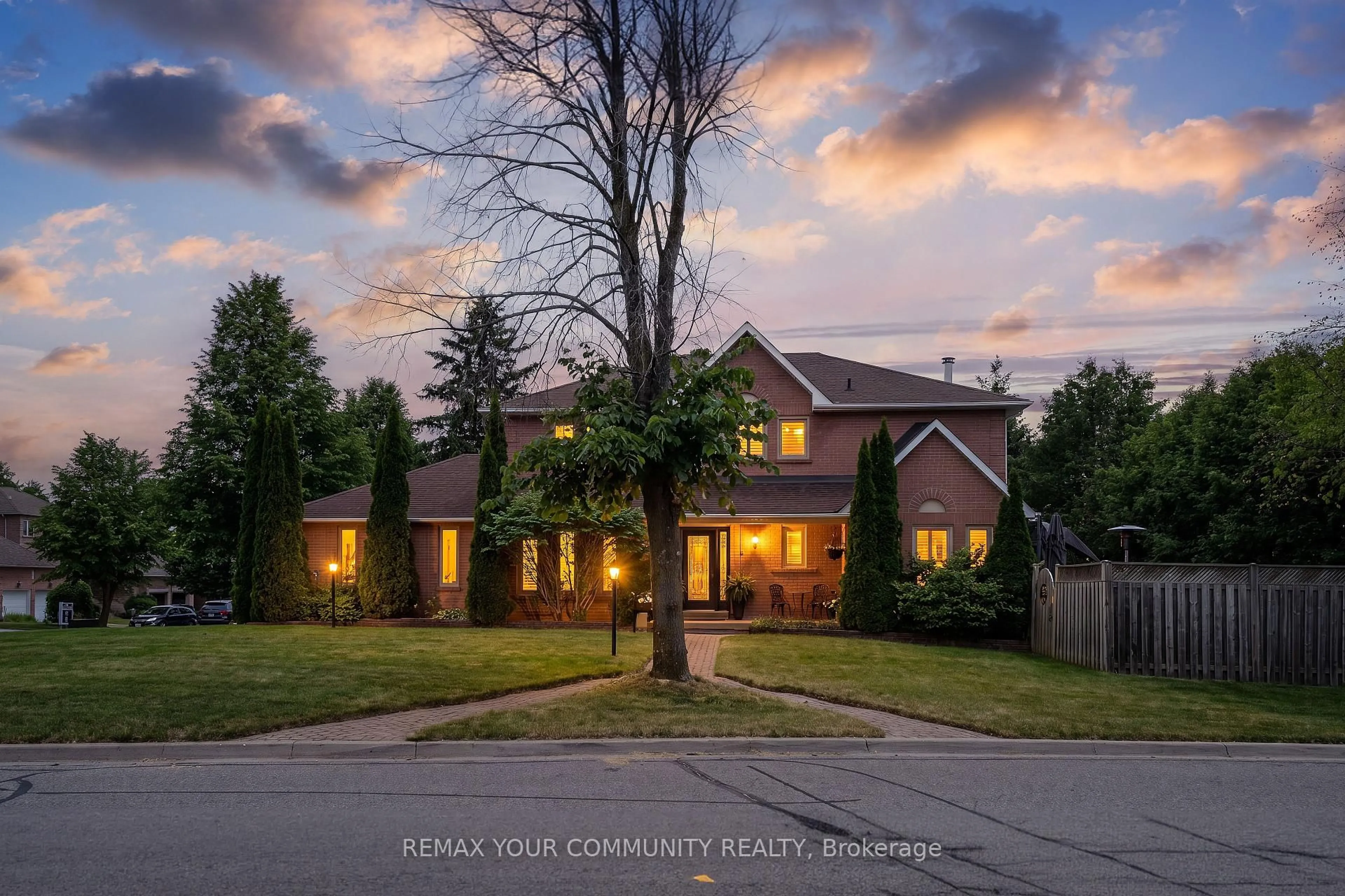 Home with brick exterior material, street for 68 Autumn Way, Aurora Ontario L4G 4P4
