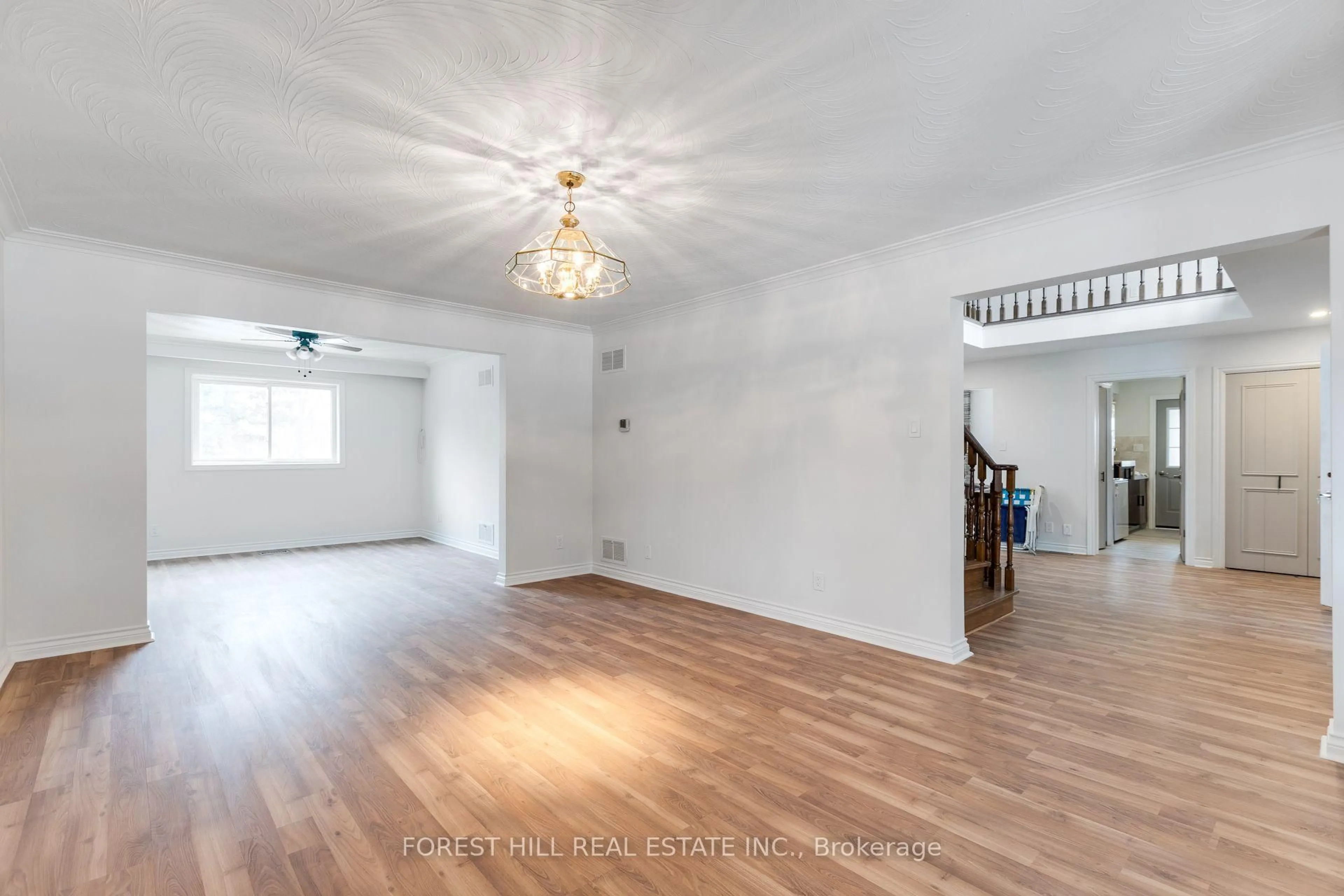A pic of a room for 211 Carrville Rd, Richmond Hill Ontario L4C 6E4