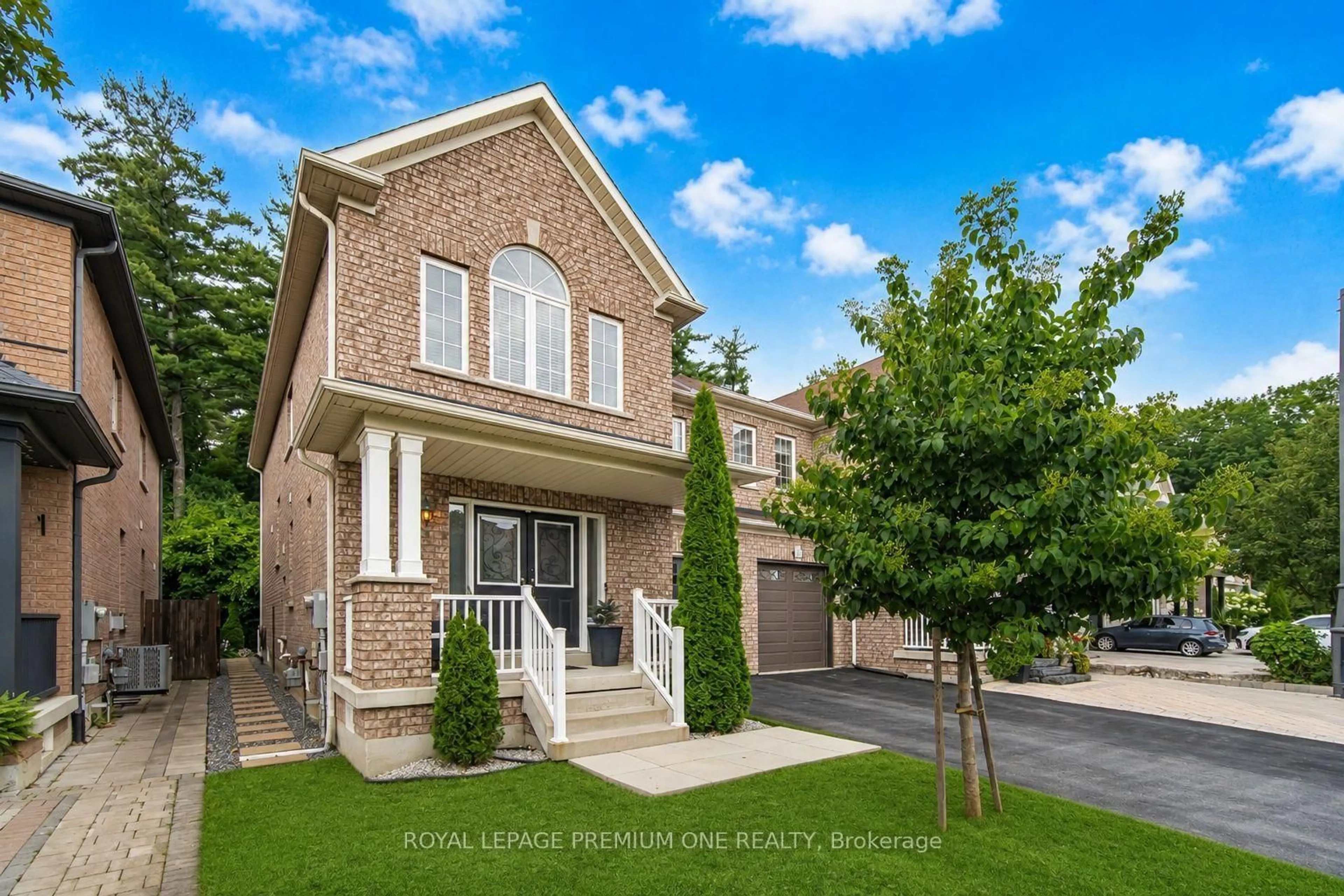 Home with brick exterior material, street for 114 Bellini Ave, Vaughan Ontario L4H 0R7