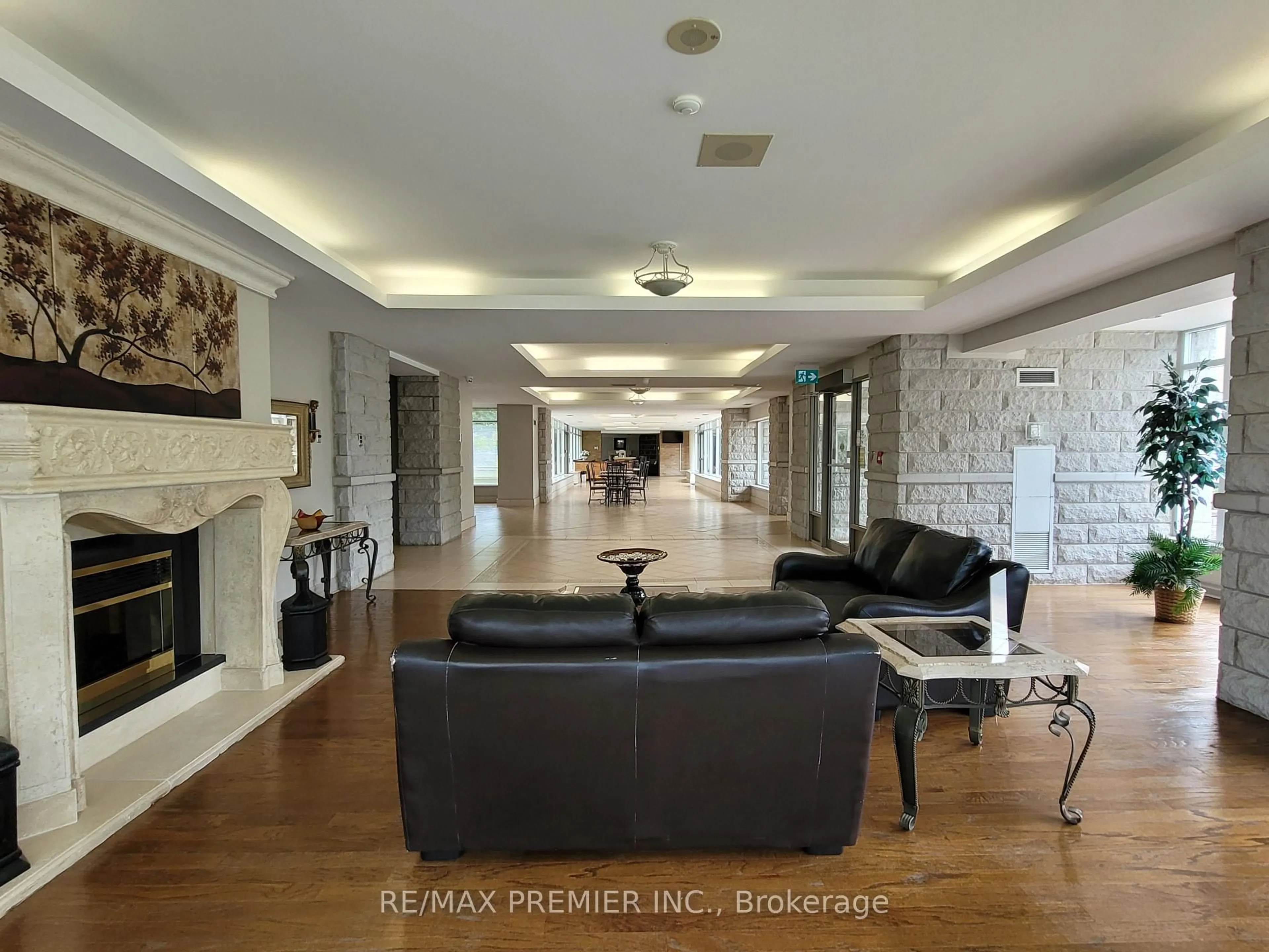 Unknown for 2506 Rutherford Rd #502, Vaughan Ontario L4K 5N7