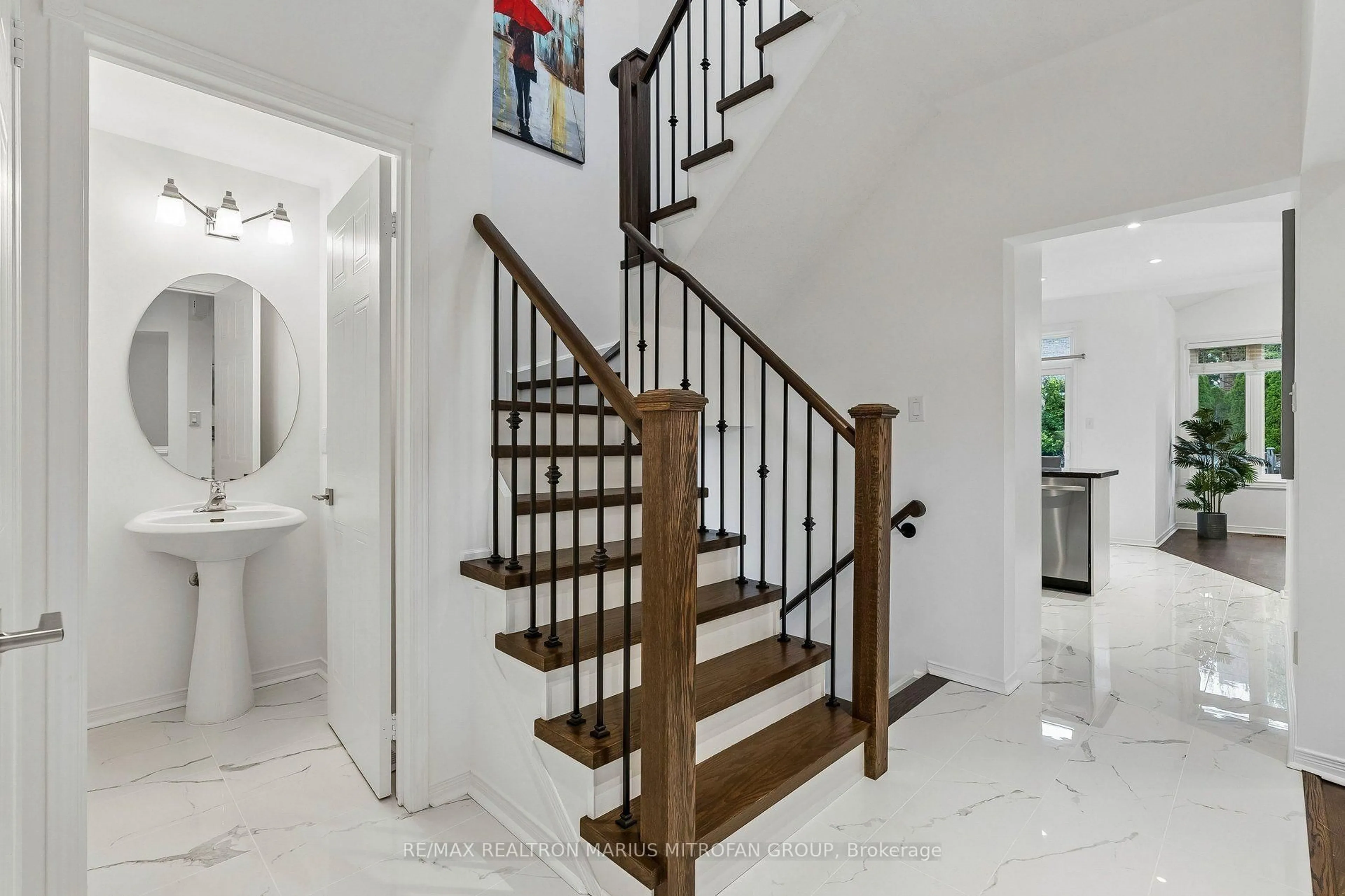 Stairs for 16 Trout Lily Ave, Markham Ontario L3S 4C1