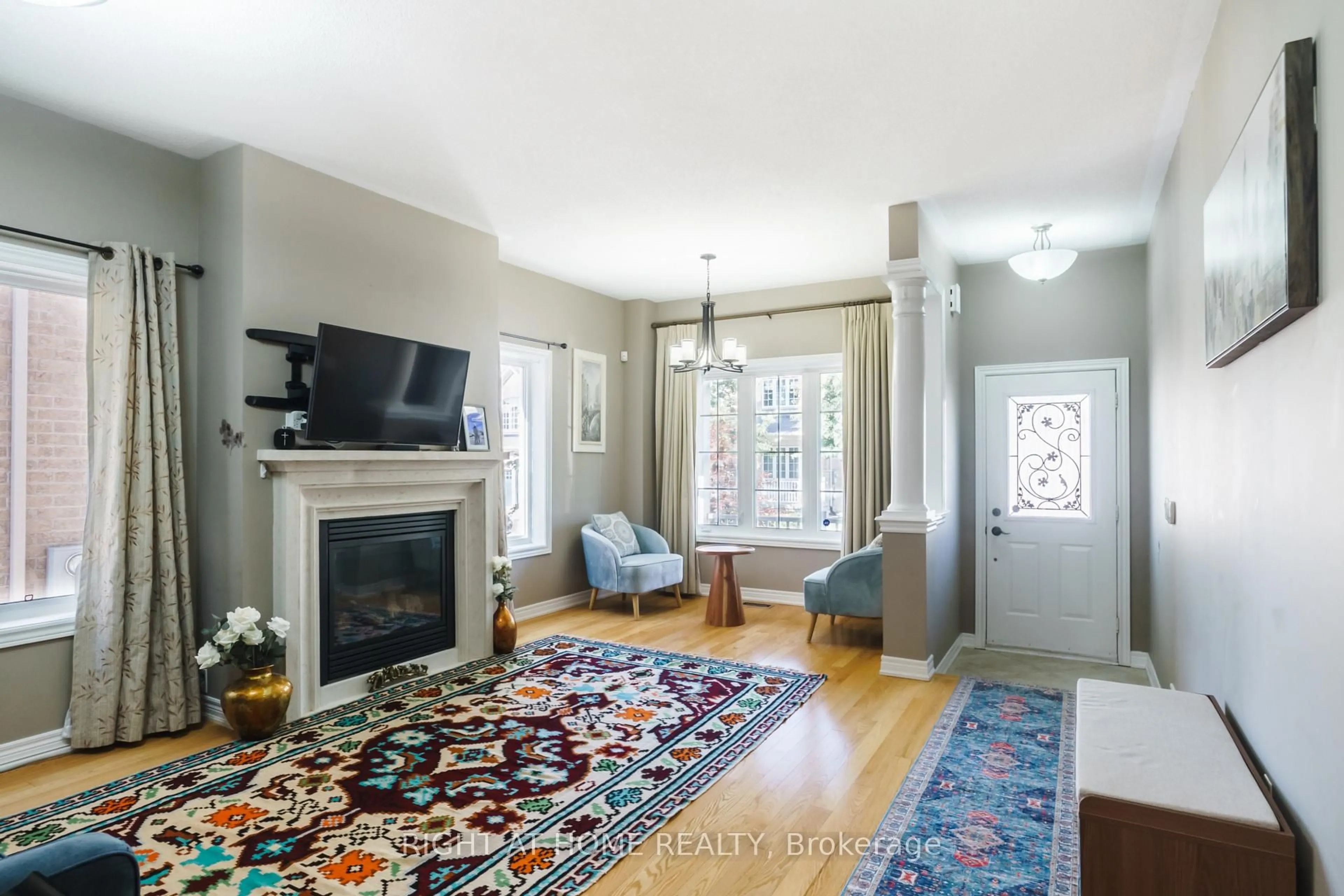 Living room with furniture, unknown for 139 Bellini Ave, Vaughan Ontario L4H 0R7