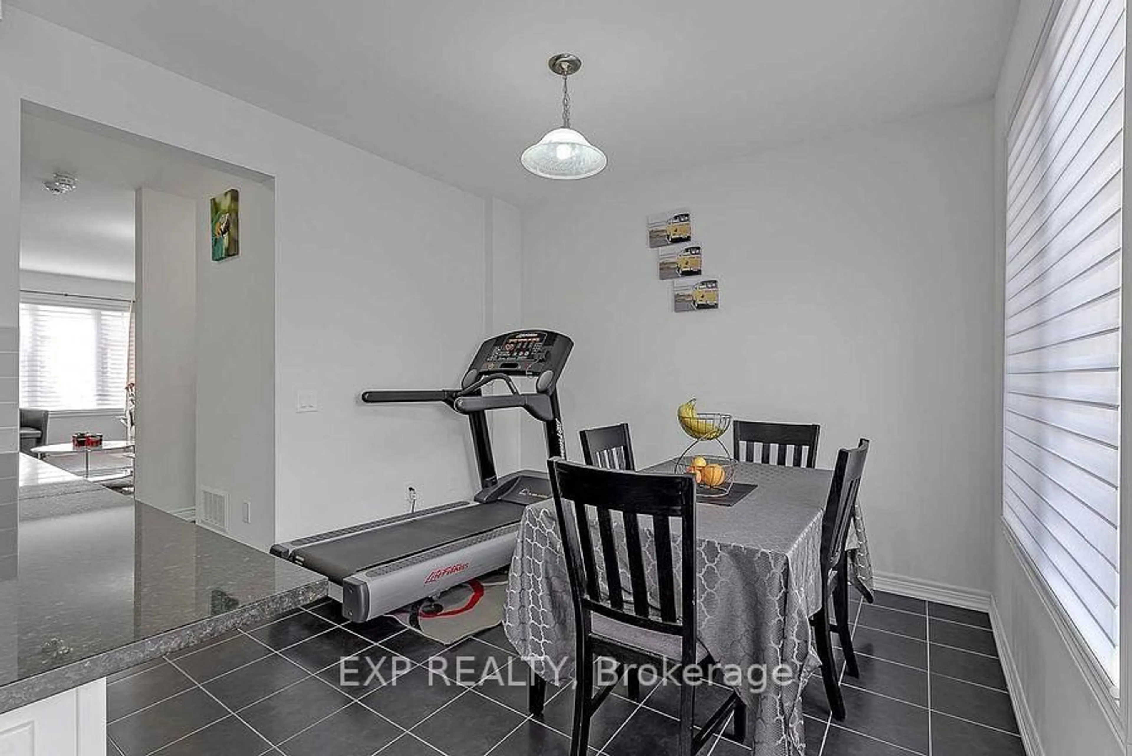 Unknown for 6 Frederick Pearson St, East Gwillimbury Ontario L9N 0R9