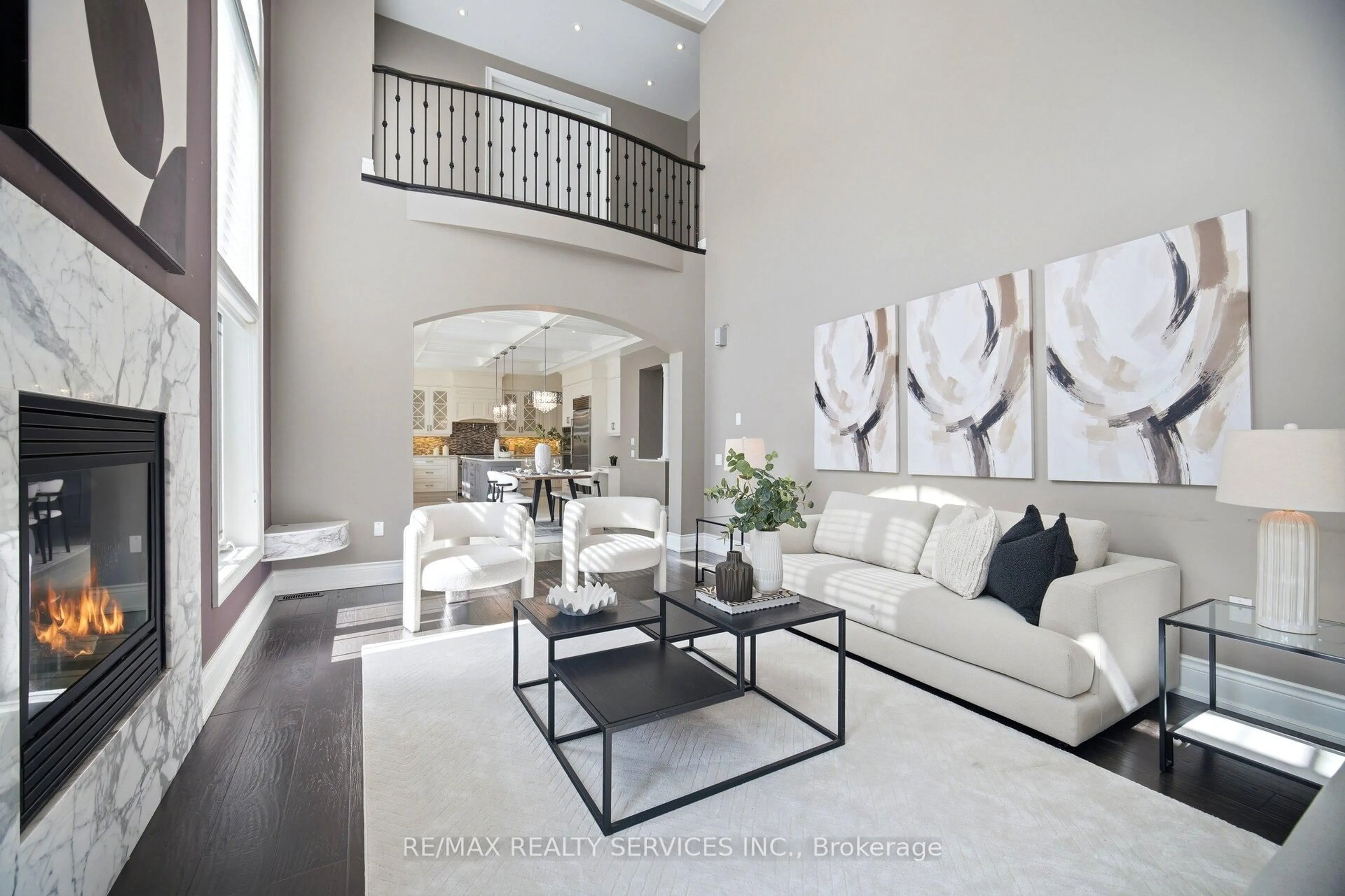 Living room with furniture, unknown for 36 West Coast Tr, King Ontario L7B 0A4