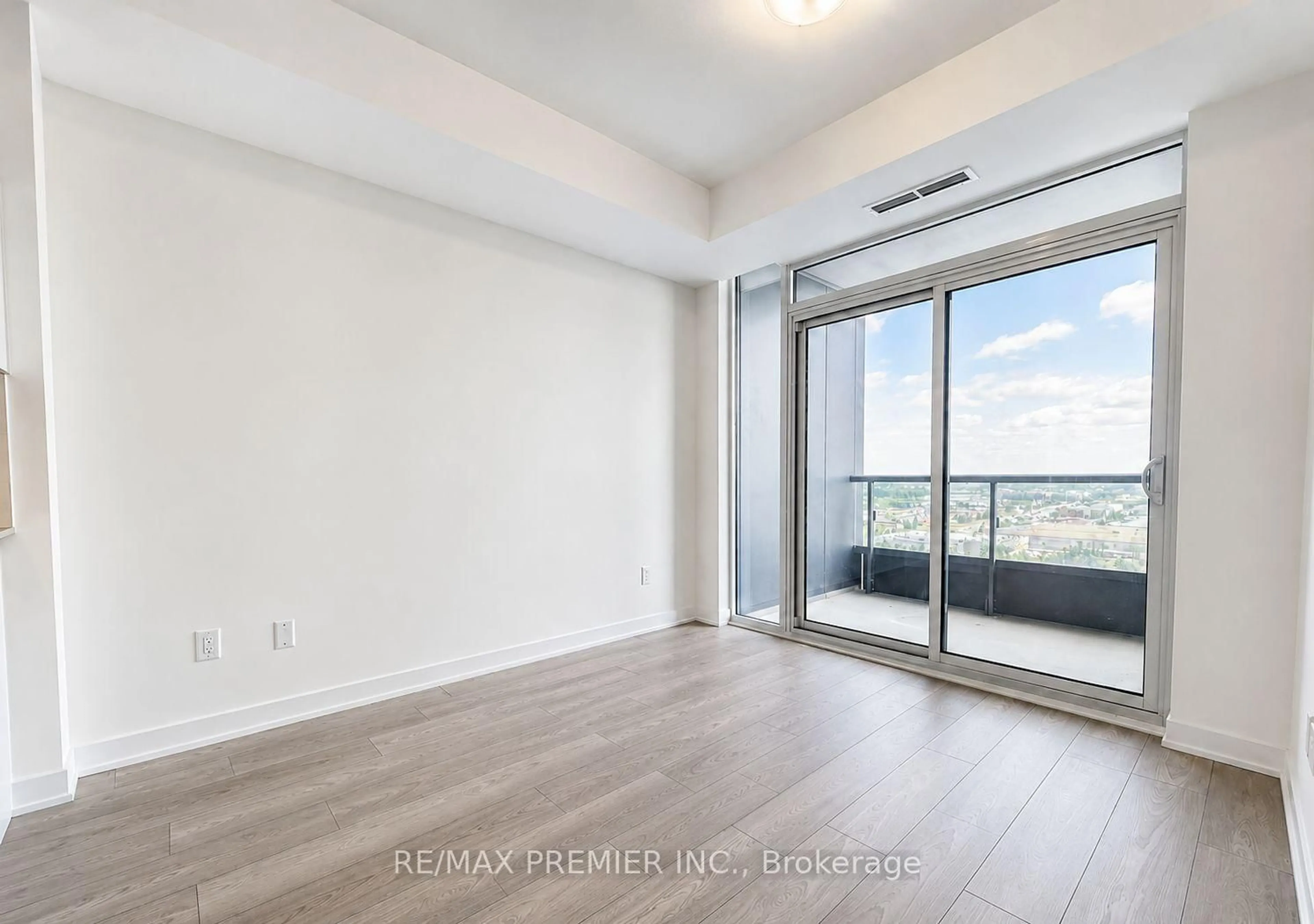 A pic of a room for 474 Caldari Rd #1707, Vaughan Ontario L4K 0R5
