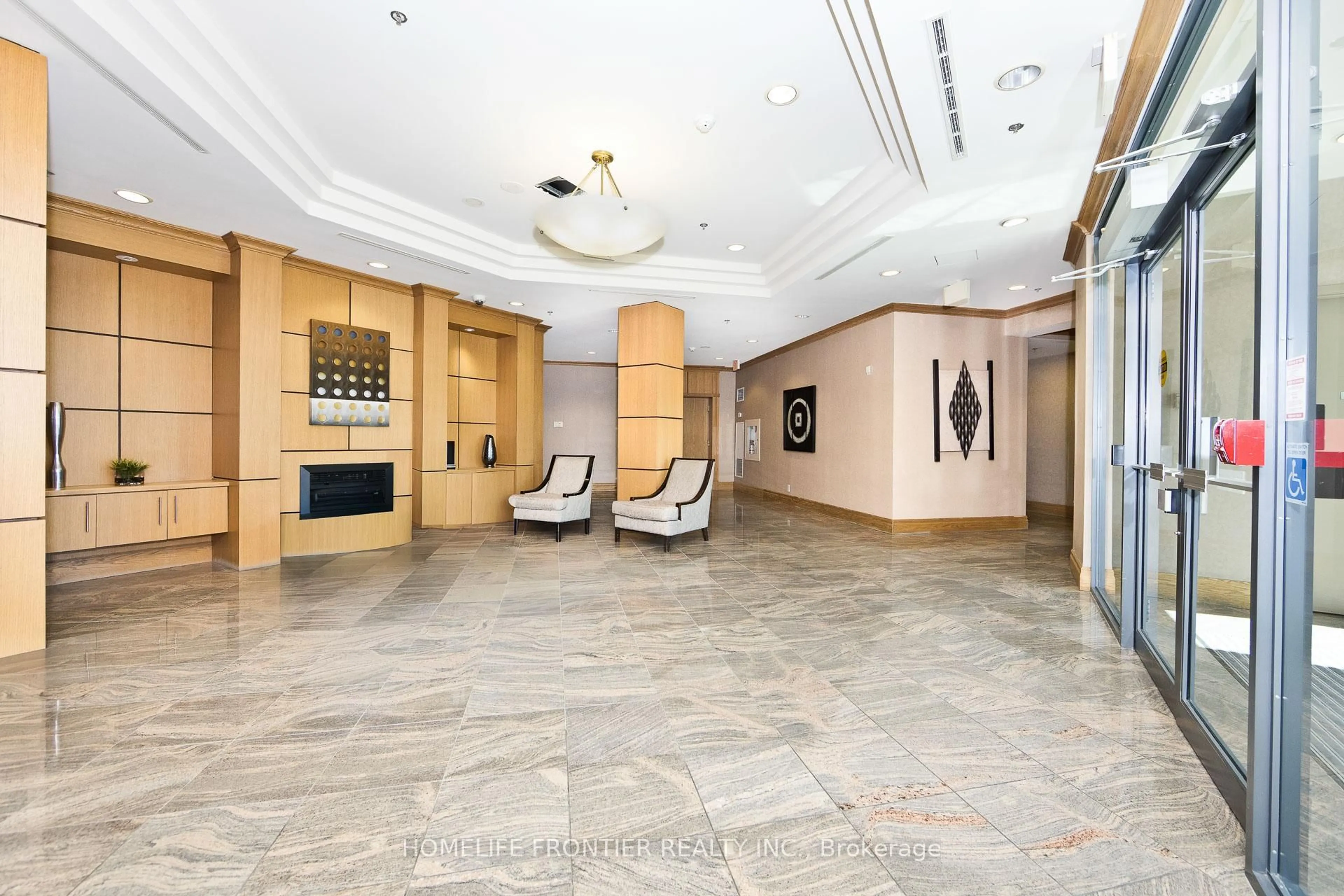 Lobby for 185 Oneida Cres #1117, Richmond Hill Ontario L4B 0B1