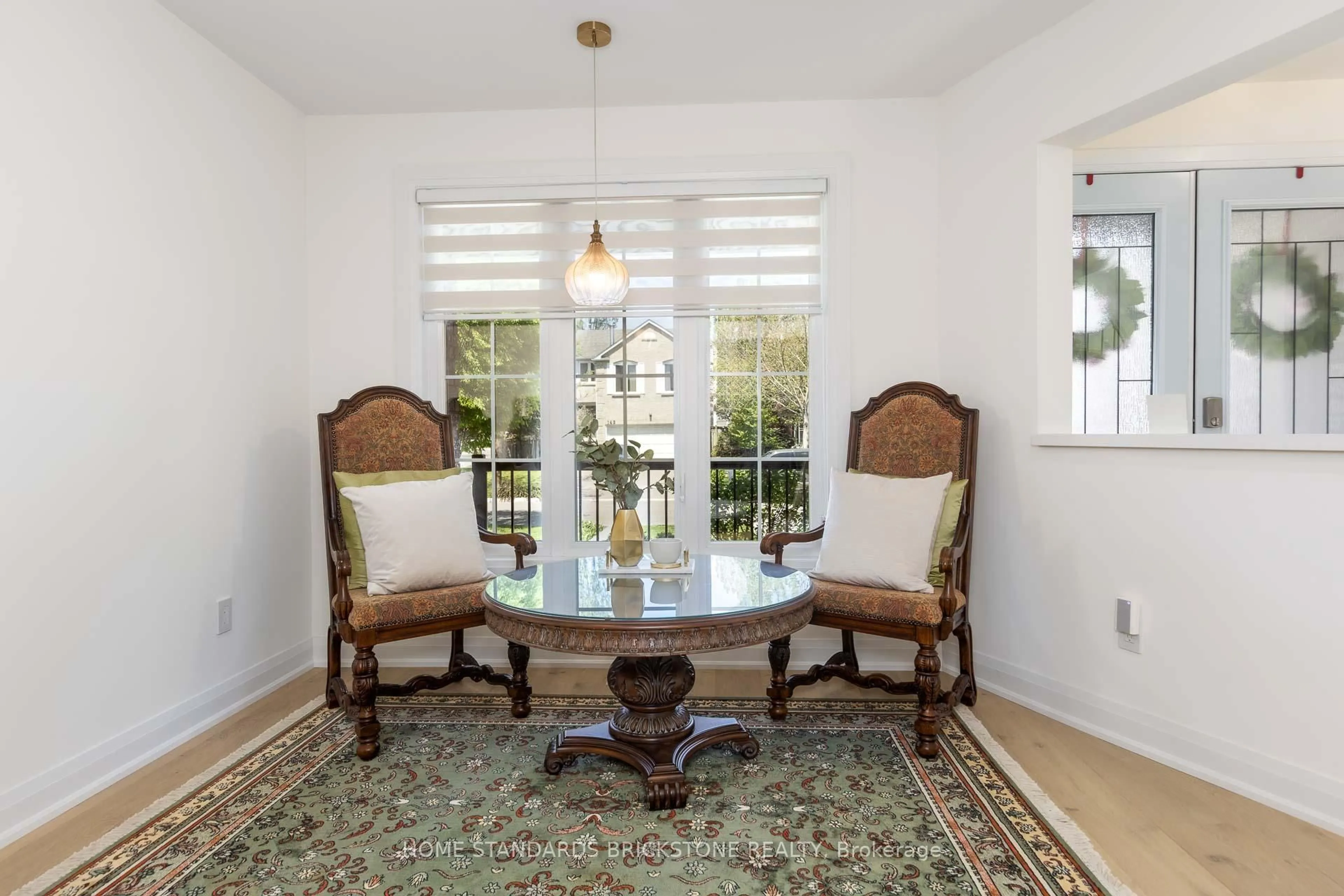 Dining room, unknown for 139 Pinewood Dr, Vaughan Ontario L4J 5P7