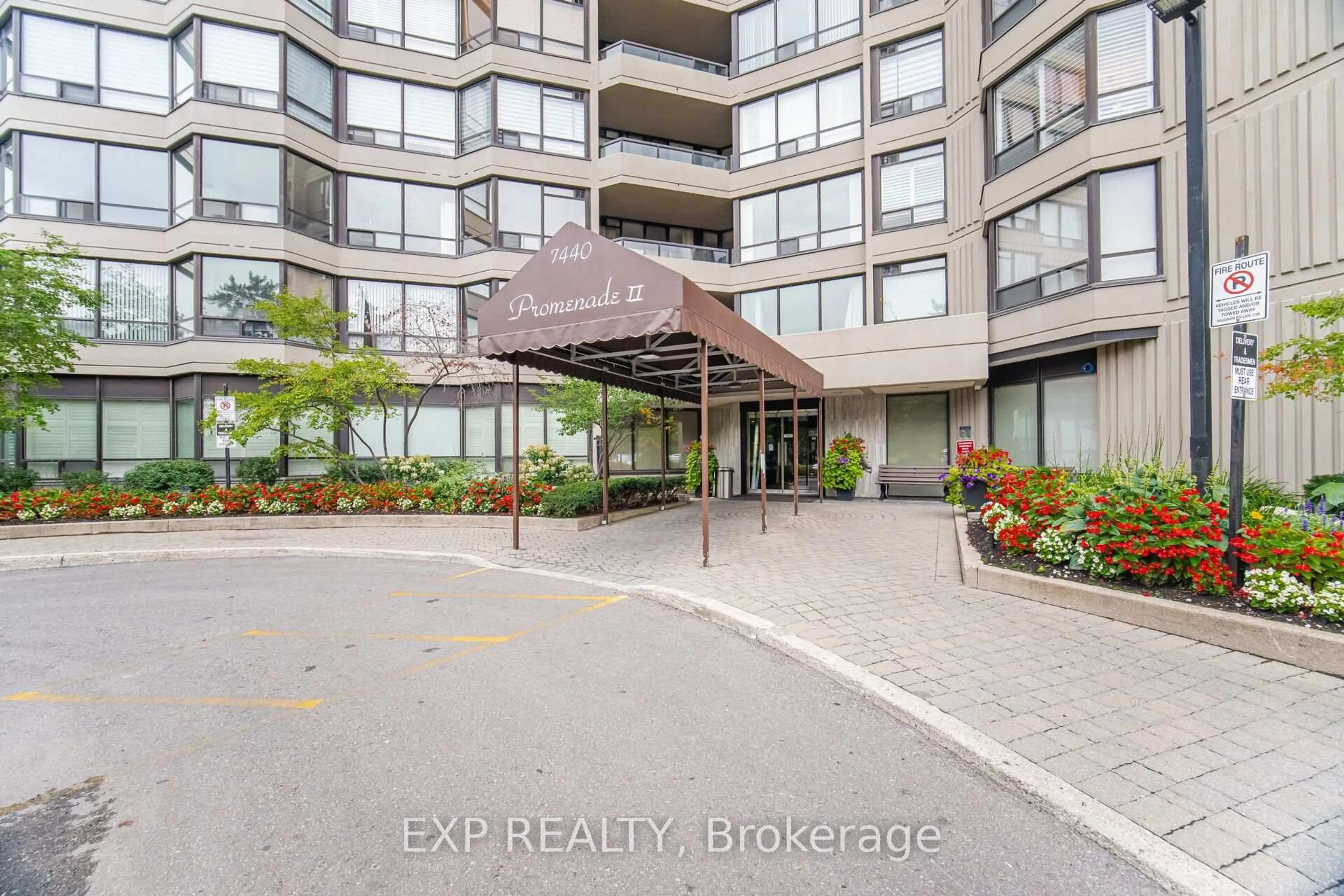 Unknown for 7440 Bathurst St #410, Vaughan Ontario L4J 7K8