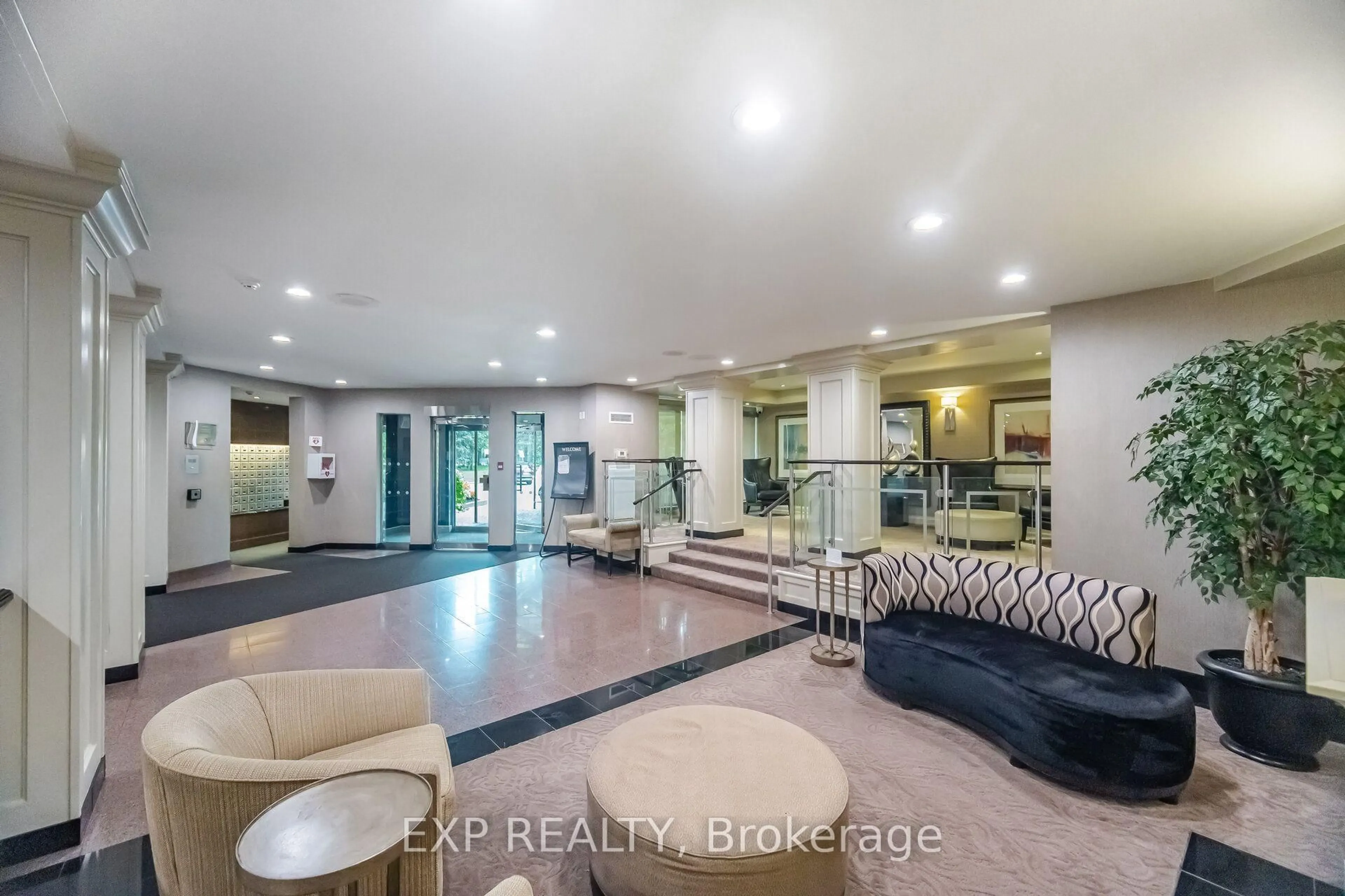 Lobby for 7440 Bathurst St #410, Vaughan Ontario L4J 7K8