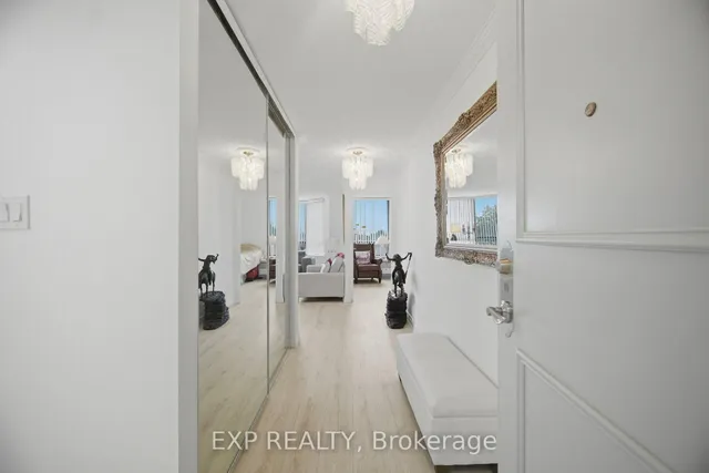 7440 Bathurst St #410, Vaughan 5