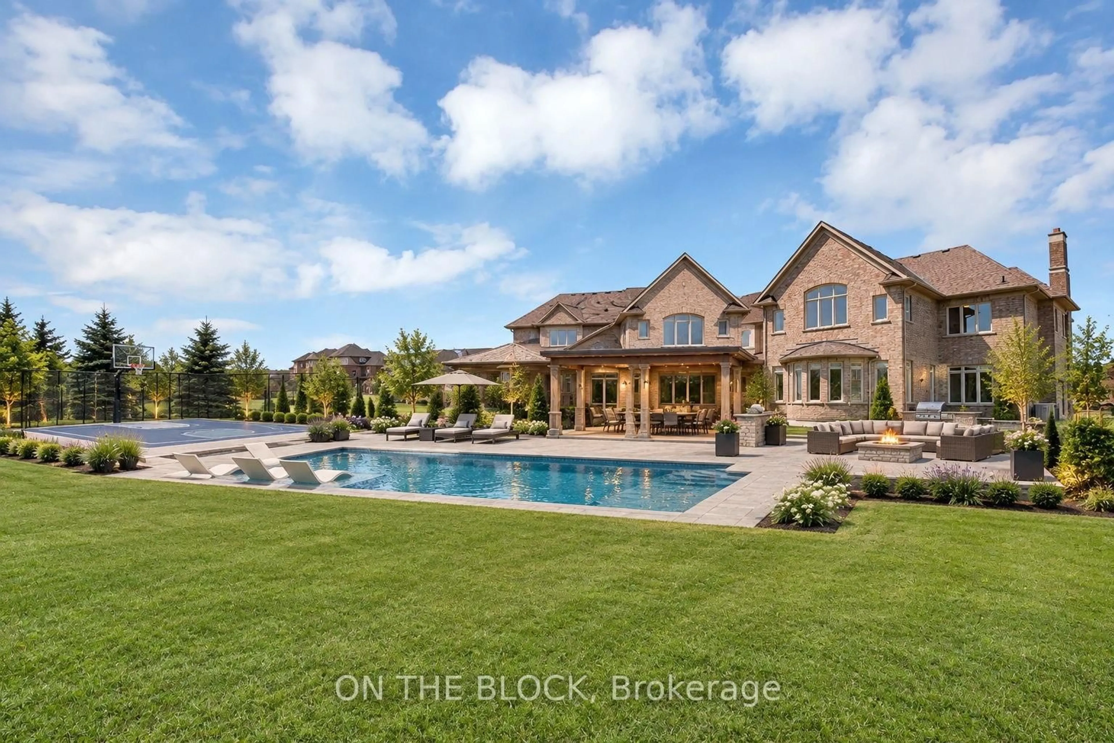 Home with brick exterior material, water/lake/river/ocean view for 24 Whitewood Dr, Whitchurch-Stouffville Ontario L4A 1R9