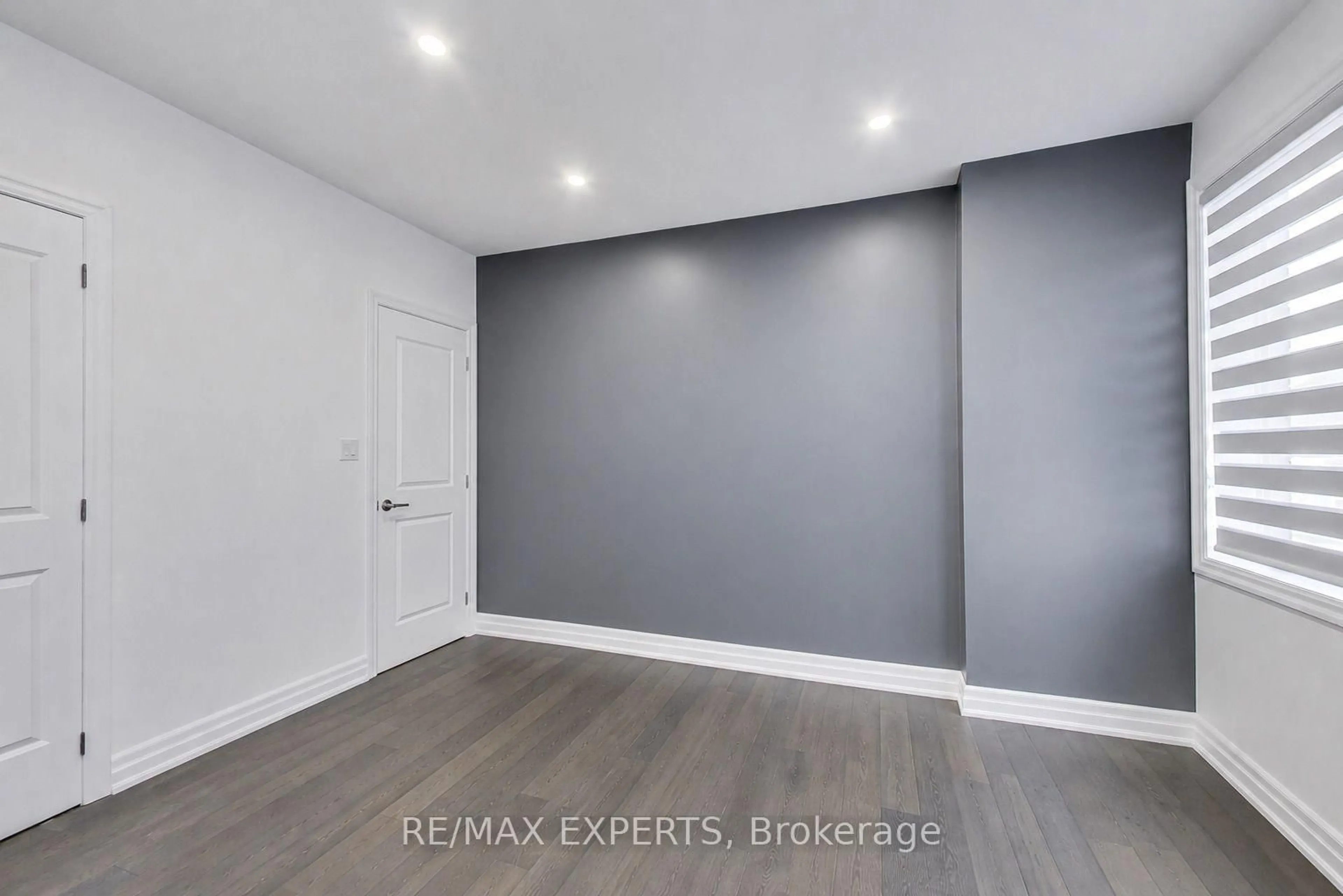 A pic of a room for 2285 Major Mackenzie Dr, Vaughan Ontario L6A 5A8