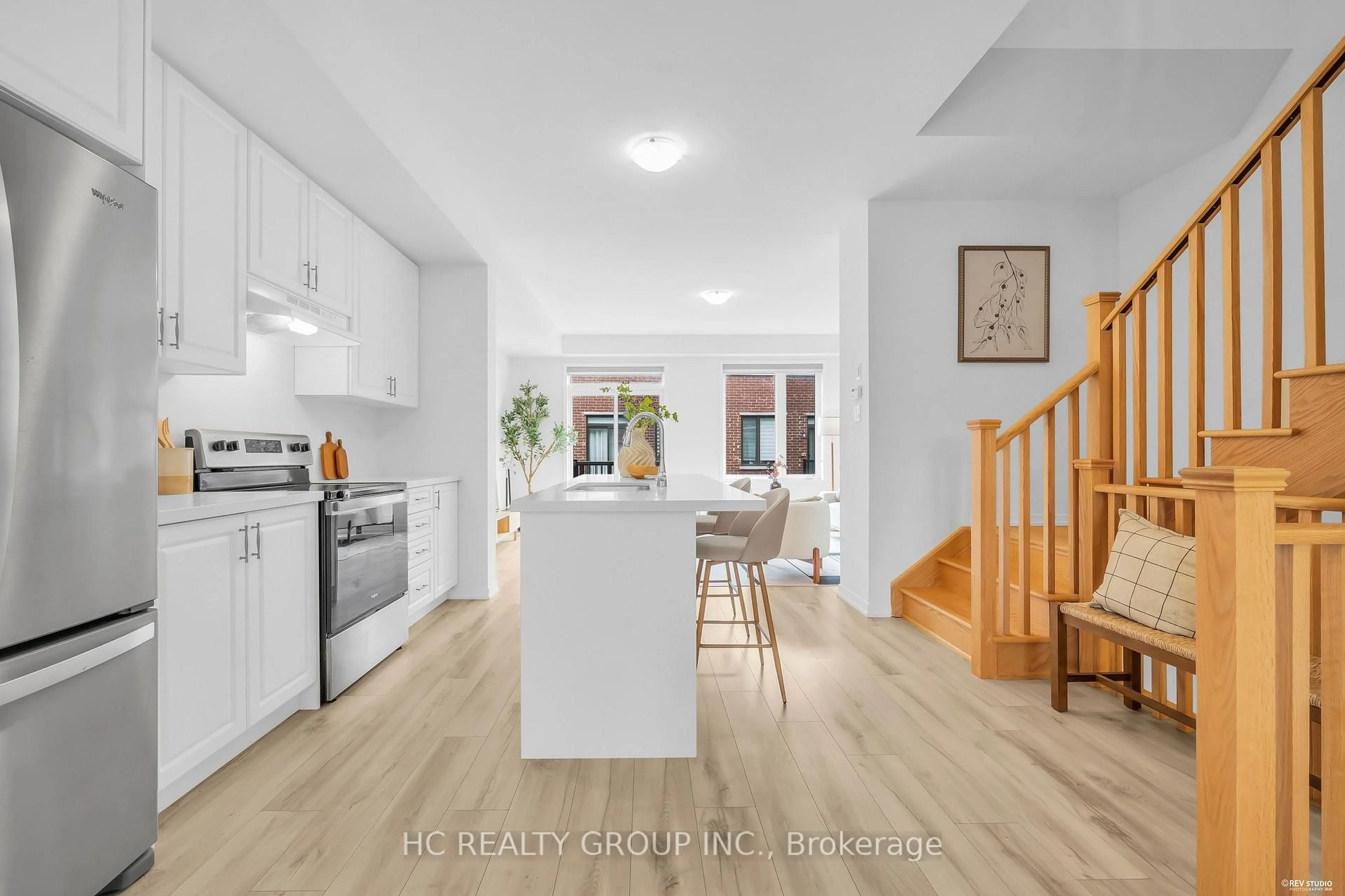 Open concept kitchen, unknown for 5 Aberfoyle St, Vaughan Ontario L6A 5C5