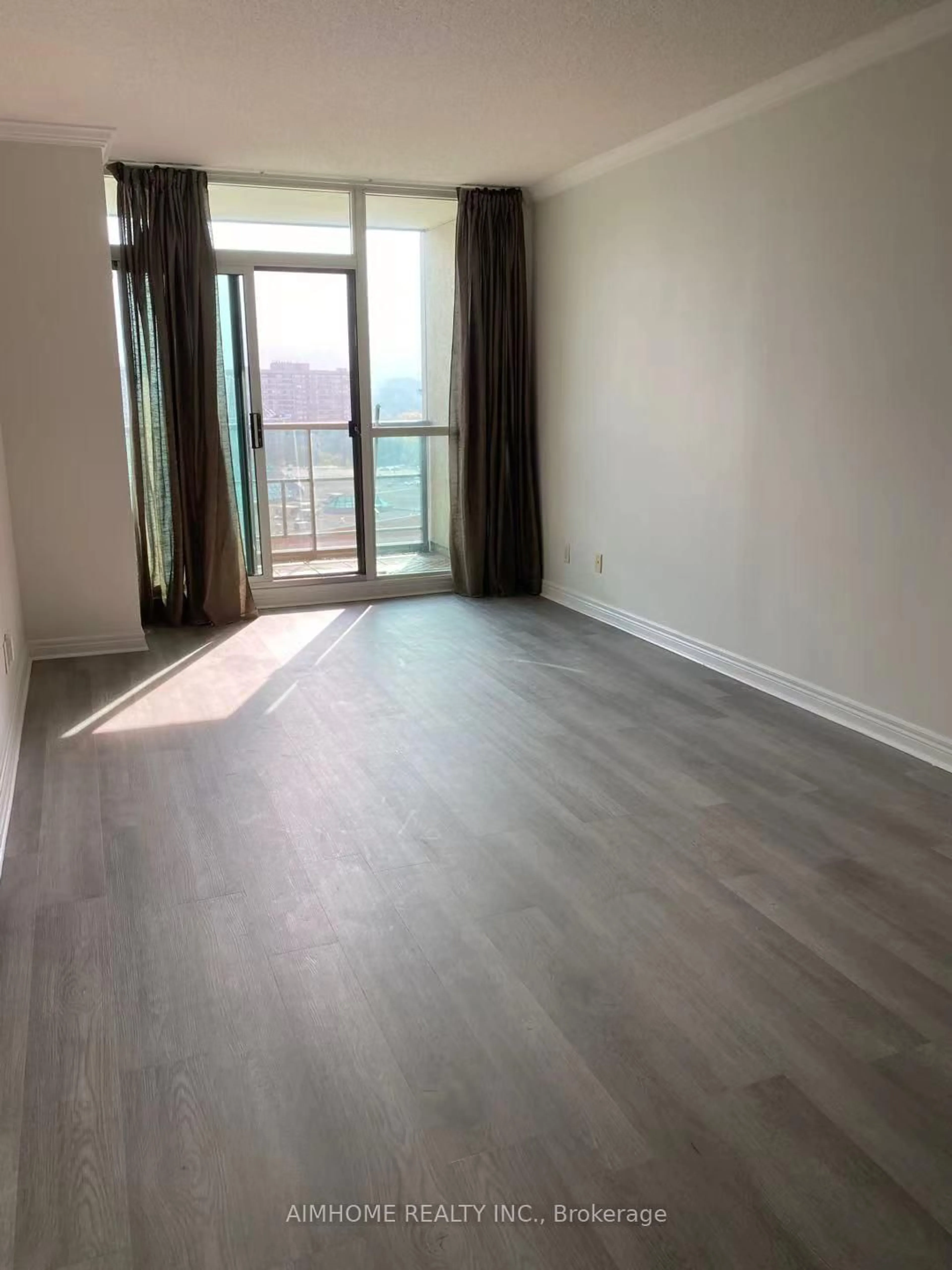 A pic of a room for 100 Promenade Circ #1208, Vaughan Ontario L4J 7W7
