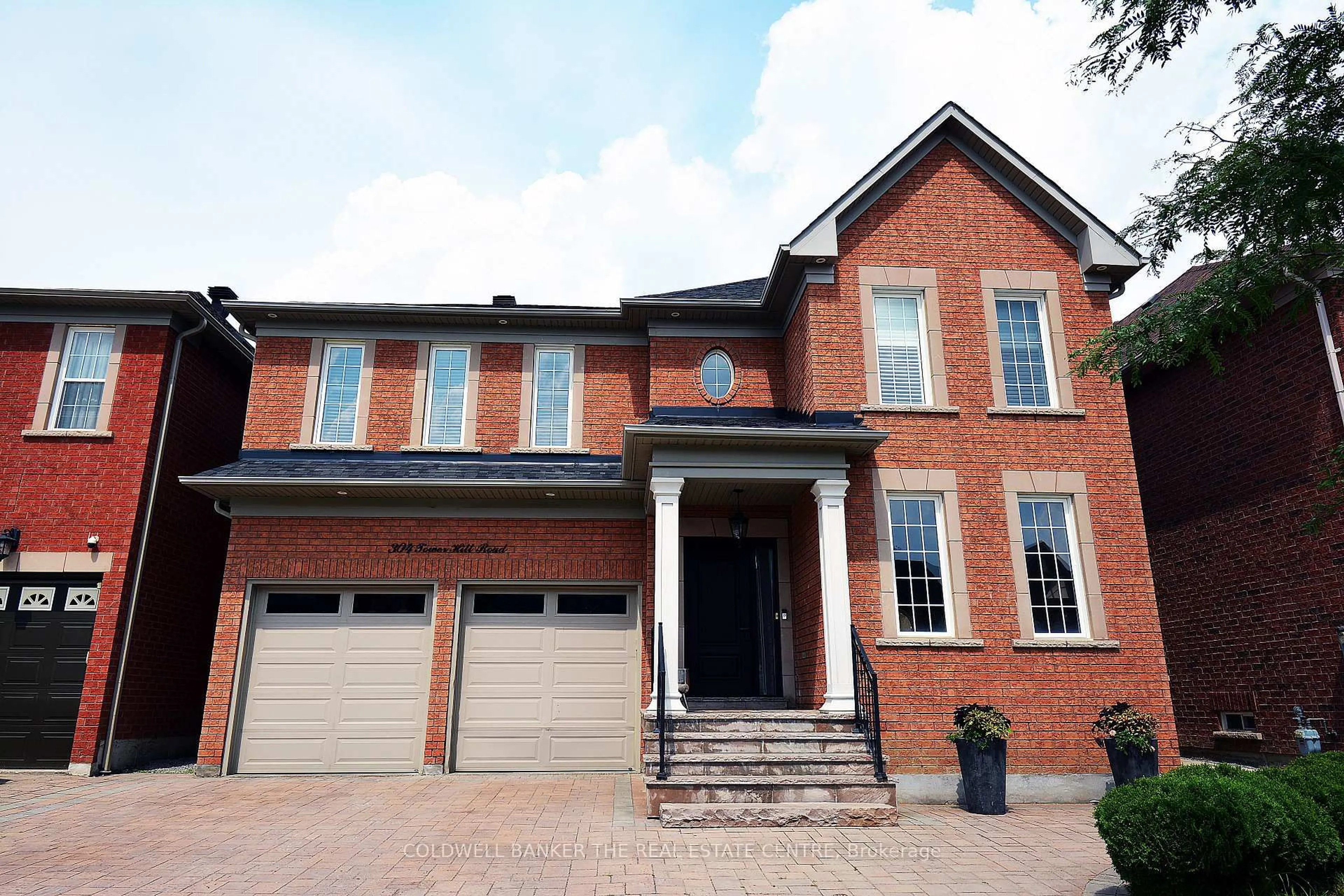 Home with brick exterior material, street for 304 Tower Hill Rd, Richmond Hill Ontario L4E 0A7