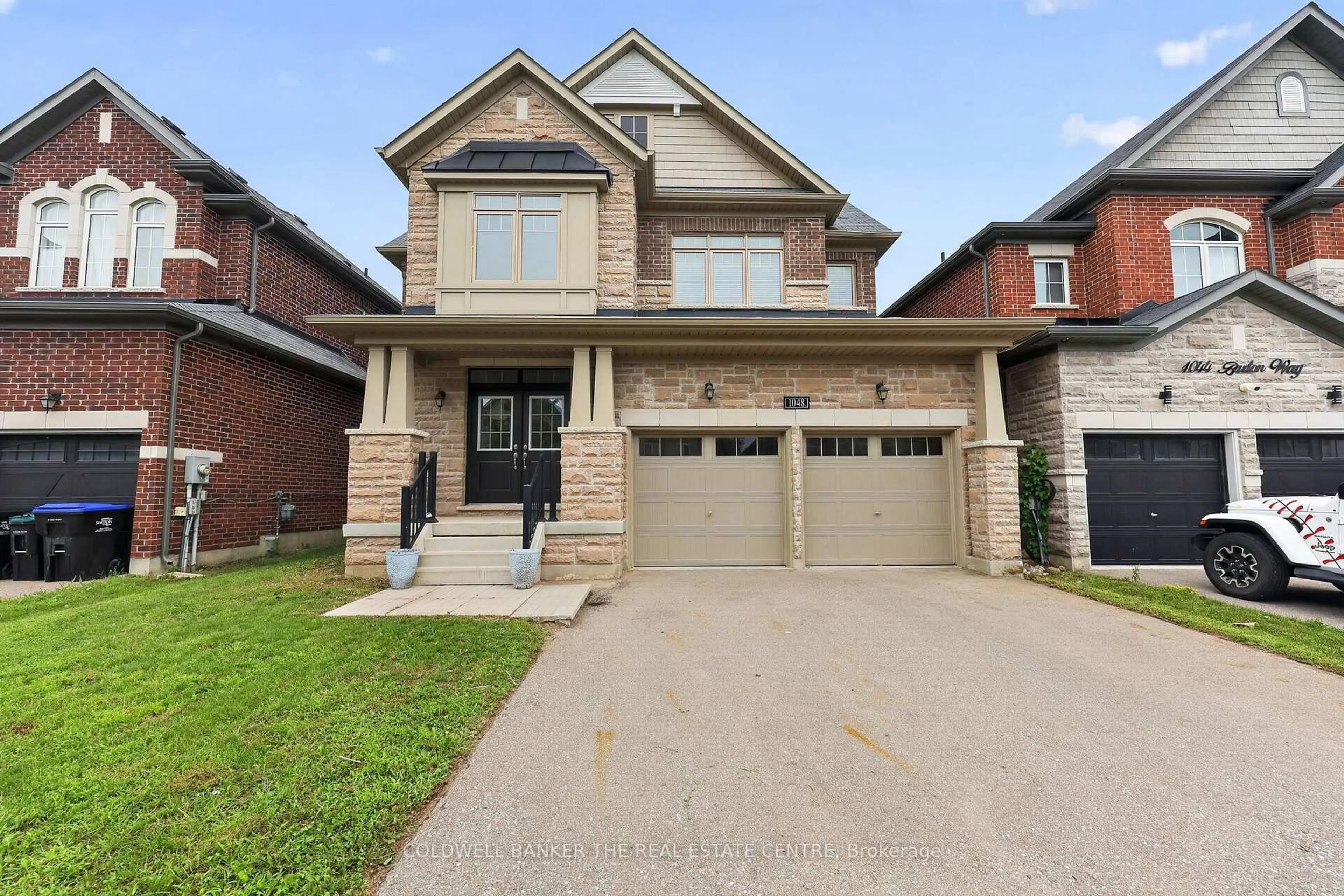 Home with brick exterior material, street for 1048 Barton Way, Innisfil Ontario L9S 0N5