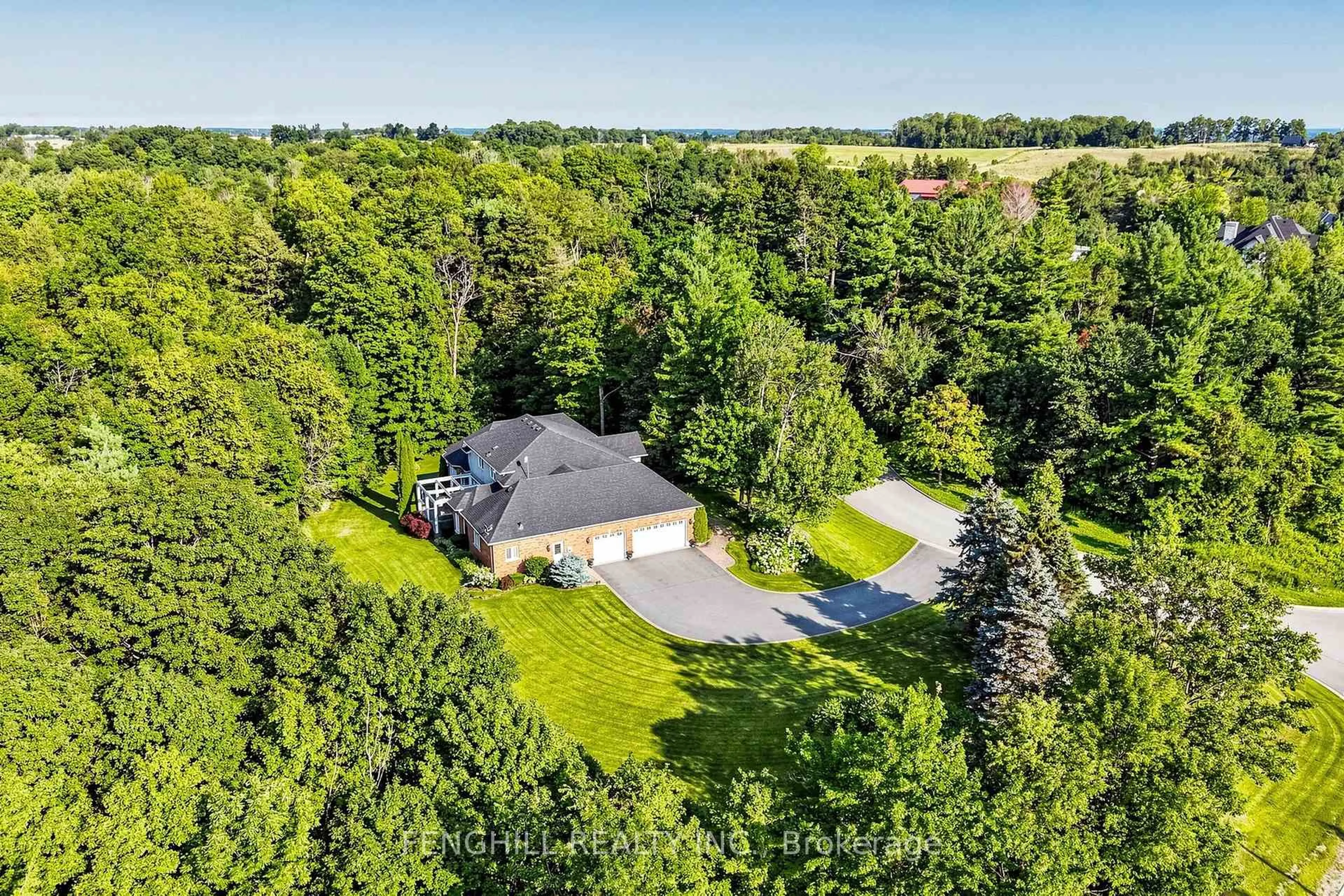 A pic from outside/outdoor area/front of a property/back of a property/a pic from drone, unknown for 2 Earl Cook Dr, Whitchurch-Stouffville Ontario L4A 1L5