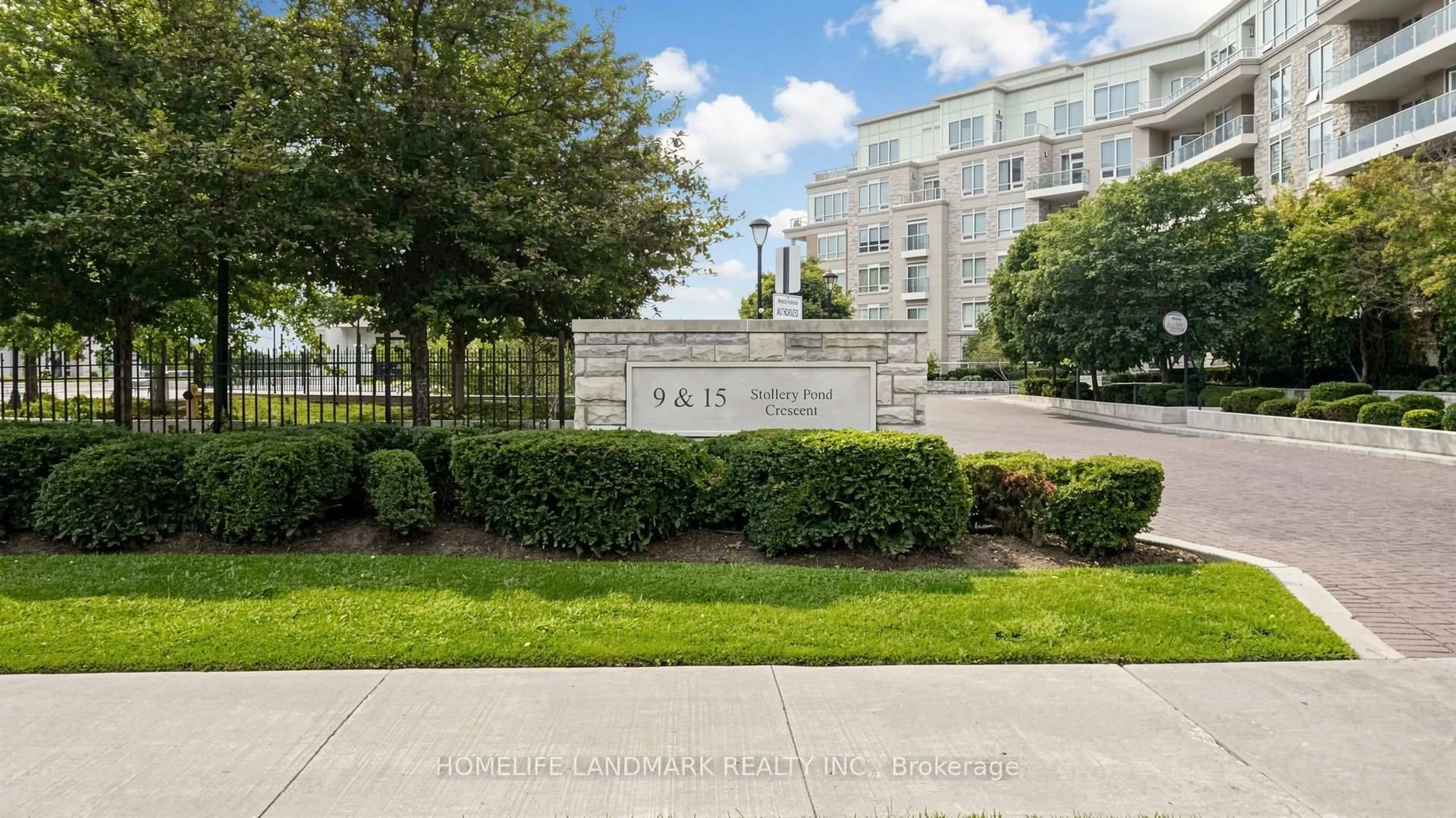 Patio, water/lake/river/ocean view for 15 Stollery Pond Cres #507, Markham Ontario L6C 0Y4