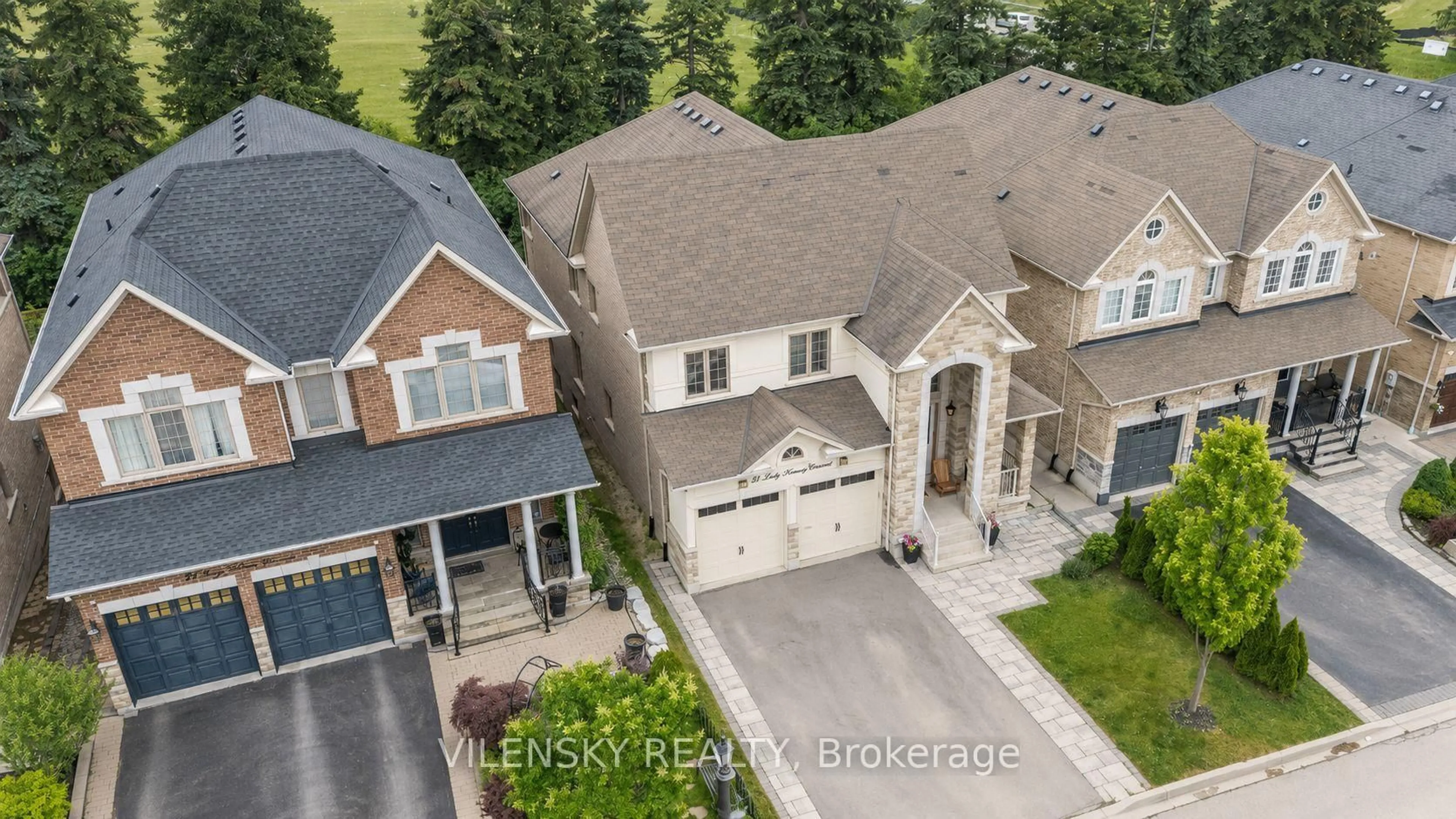 A pic from outside/outdoor area/front of a property/back of a property/a pic from drone, street for 51 Lady Karen Cres, Vaughan Ontario L6A 4M3