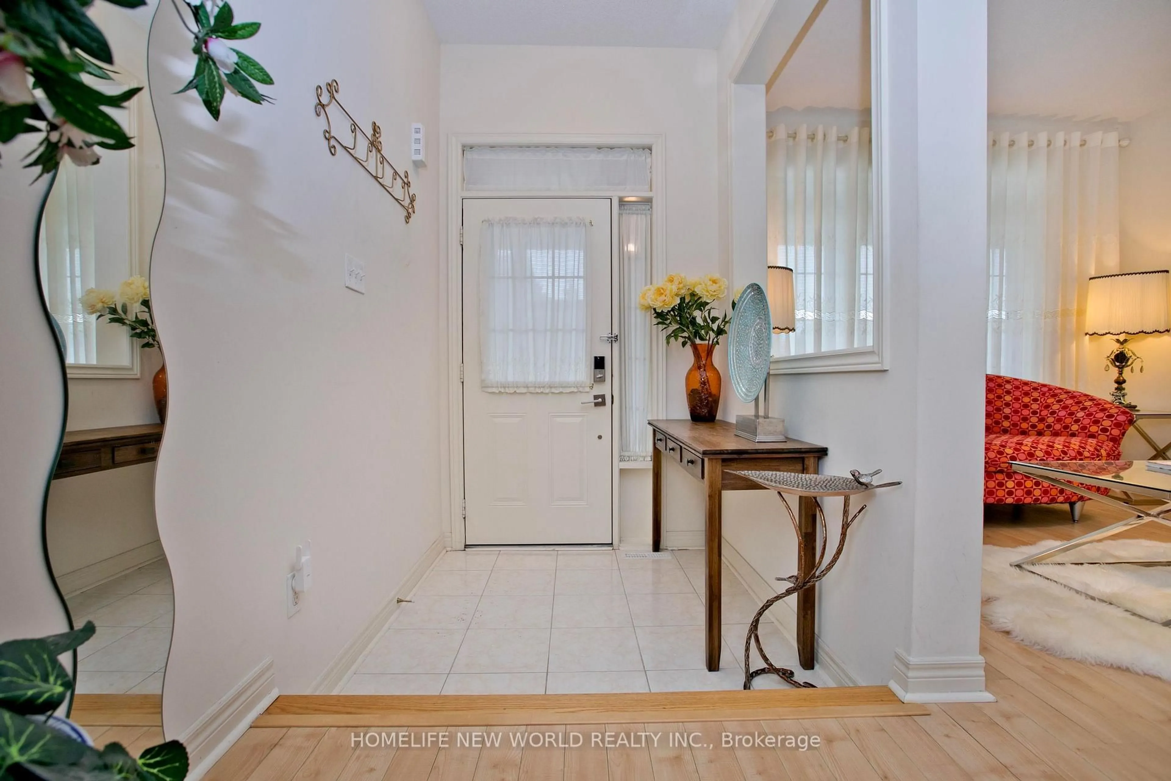 Indoor entryway for 153 Alexander Lawrie Ave, Markham Ontario L6E 0J3