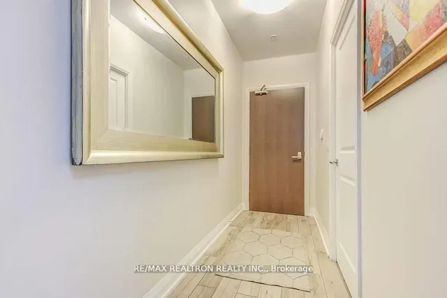 75 North Park Rd #105, Vaughan 3