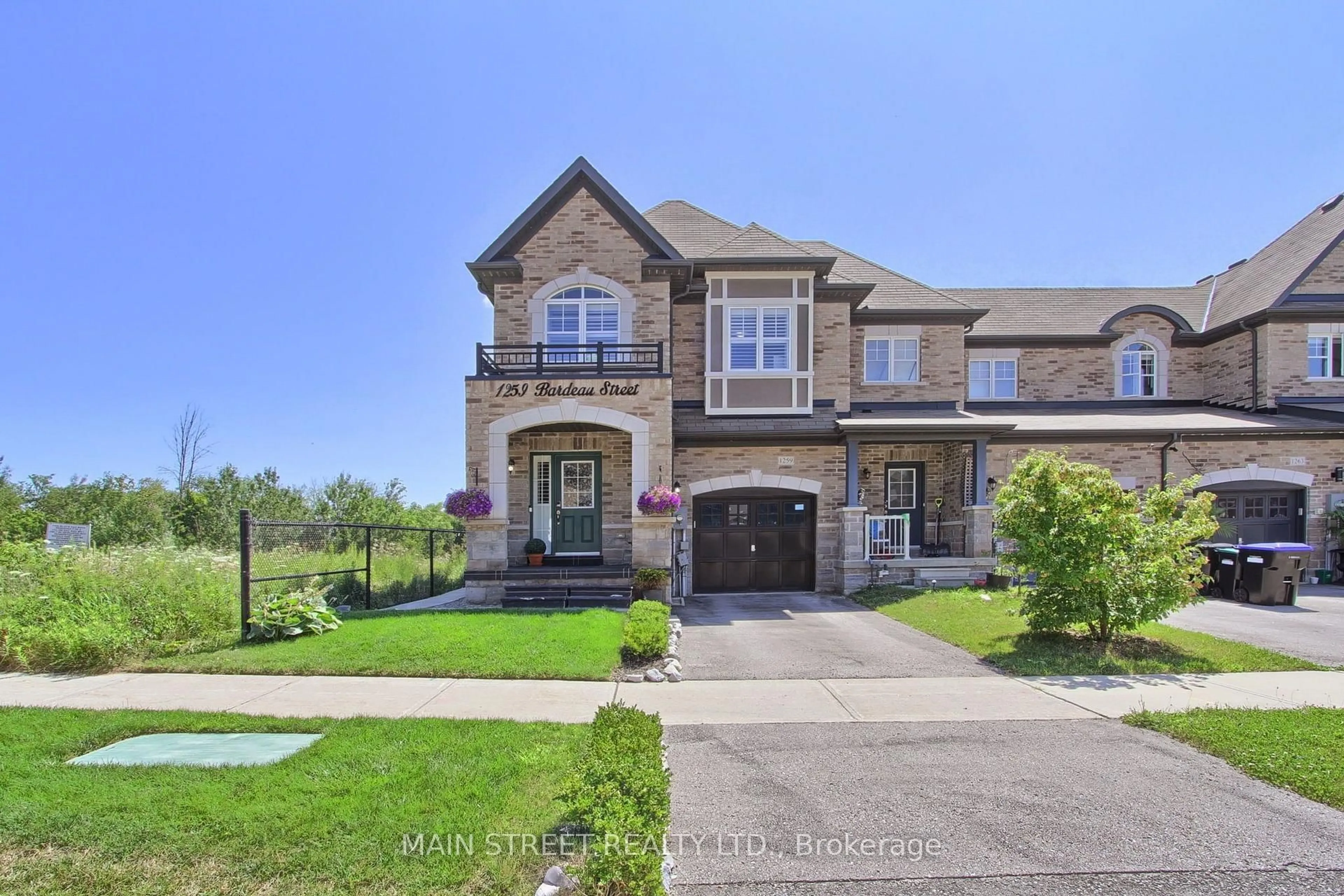 Home with brick exterior material, street for 1259 Bardeau St, Innisfil Ontario L0L 1W0