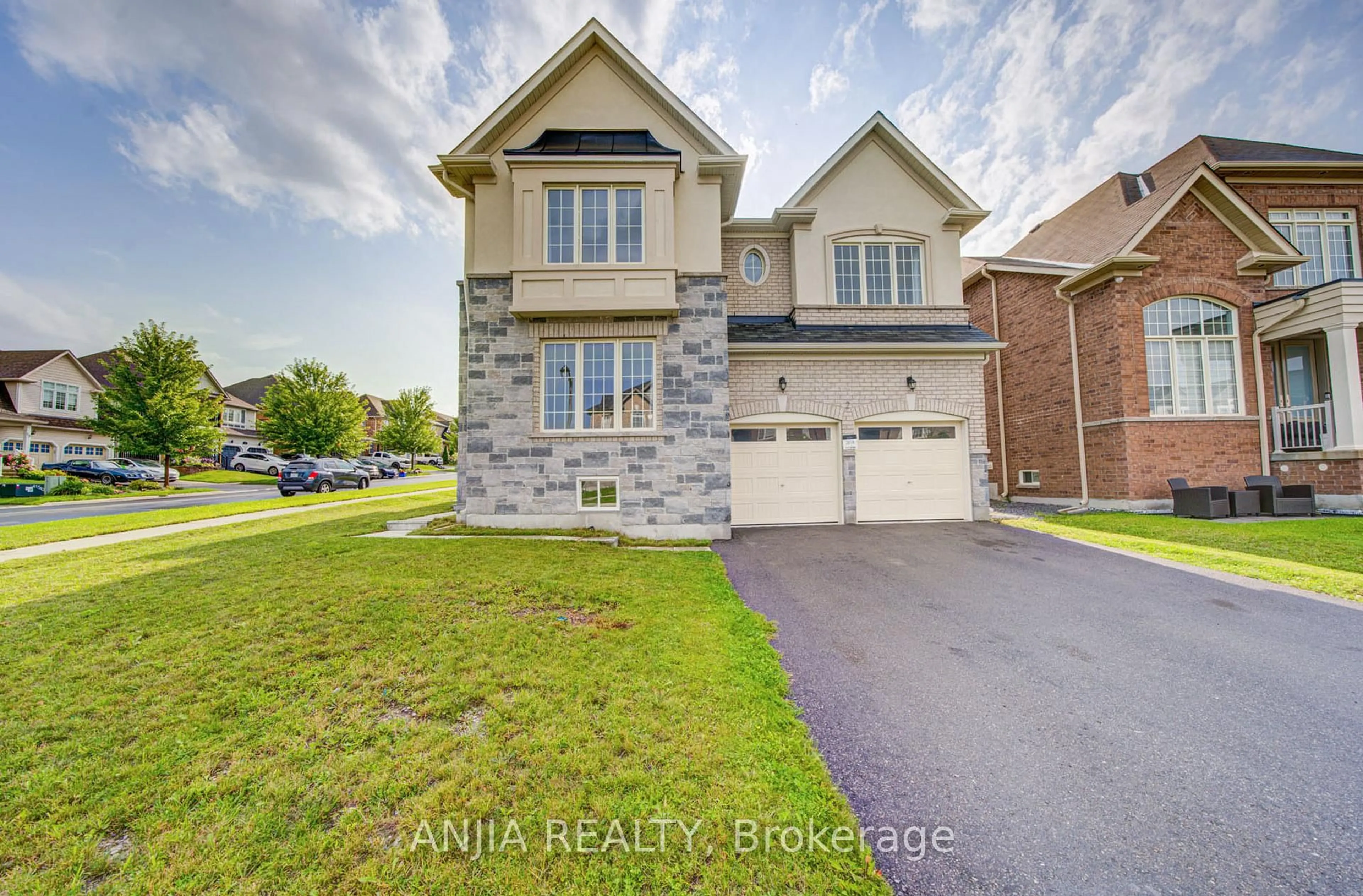 Home with brick exterior material, street for 2 Conchita St, Georgina Ontario L4P 0H4