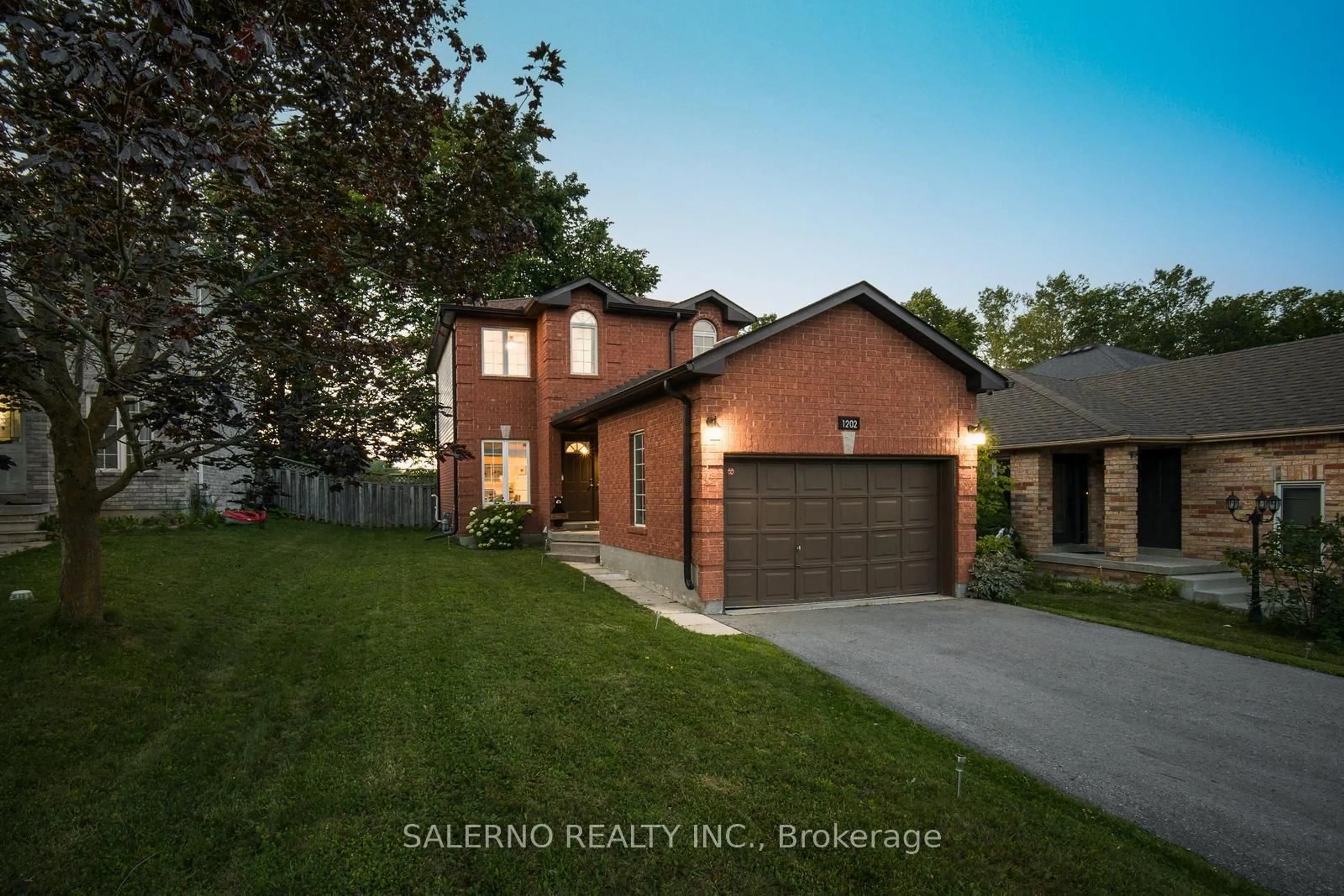 Home with brick exterior material, street for 1202 Leslie Dr, Innisfil Ontario L9S 2B1