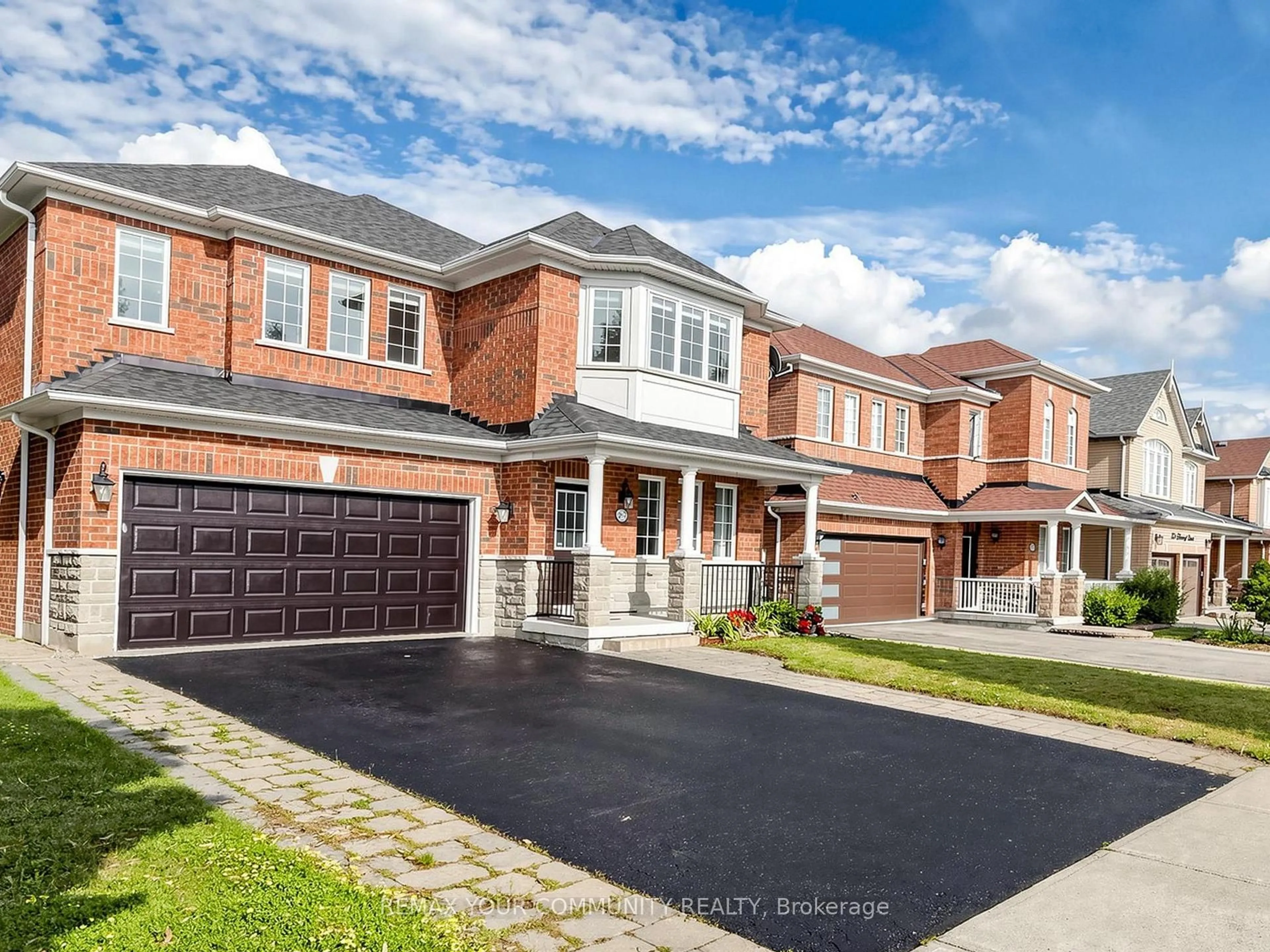 Home with brick exterior material, street for 267 Bilbrough St, Aurora Ontario L4G 7X6