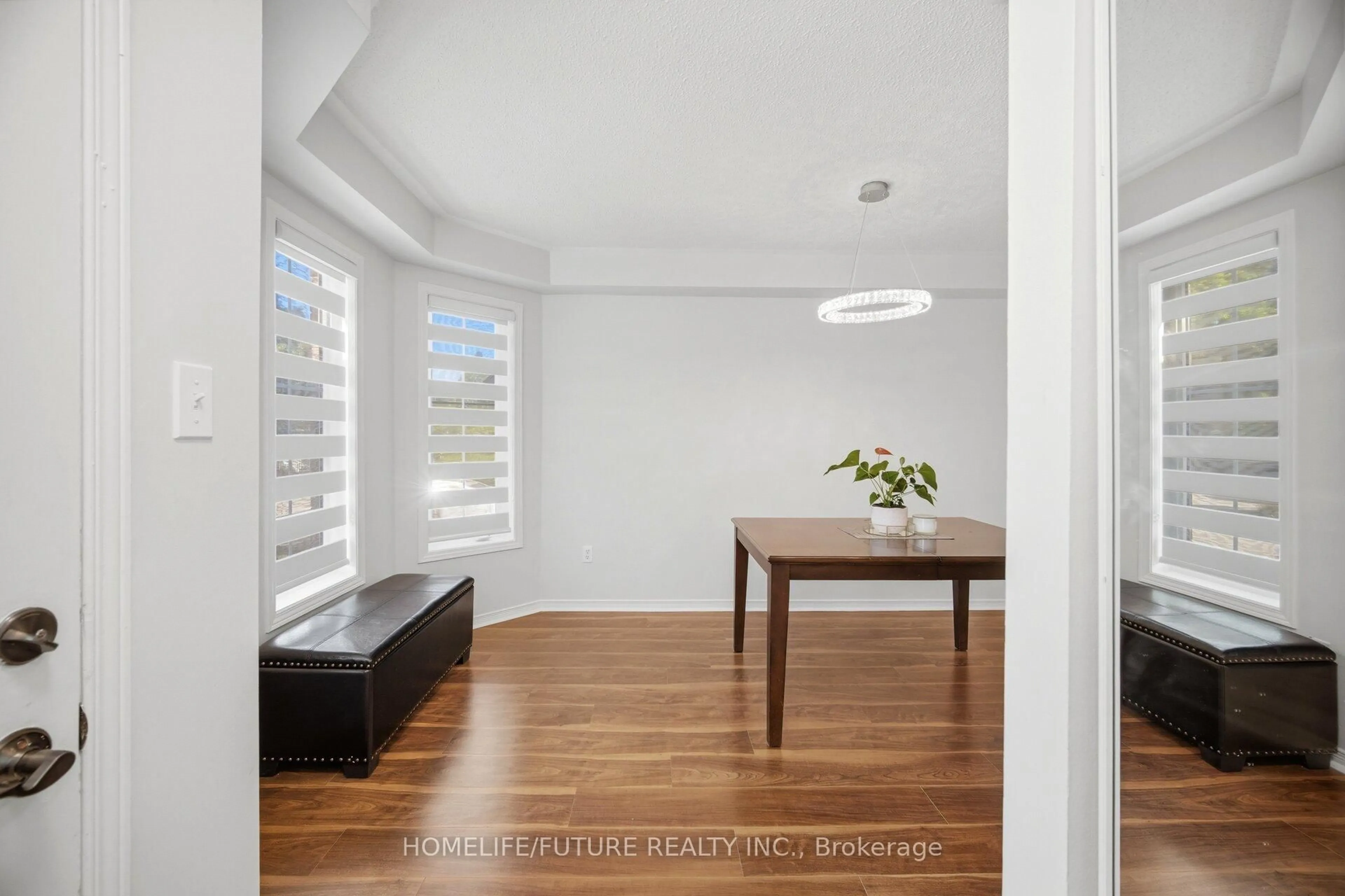 Unknown for 32 Laurelhurst Cres, Vaughan Ontario L4H 2M8