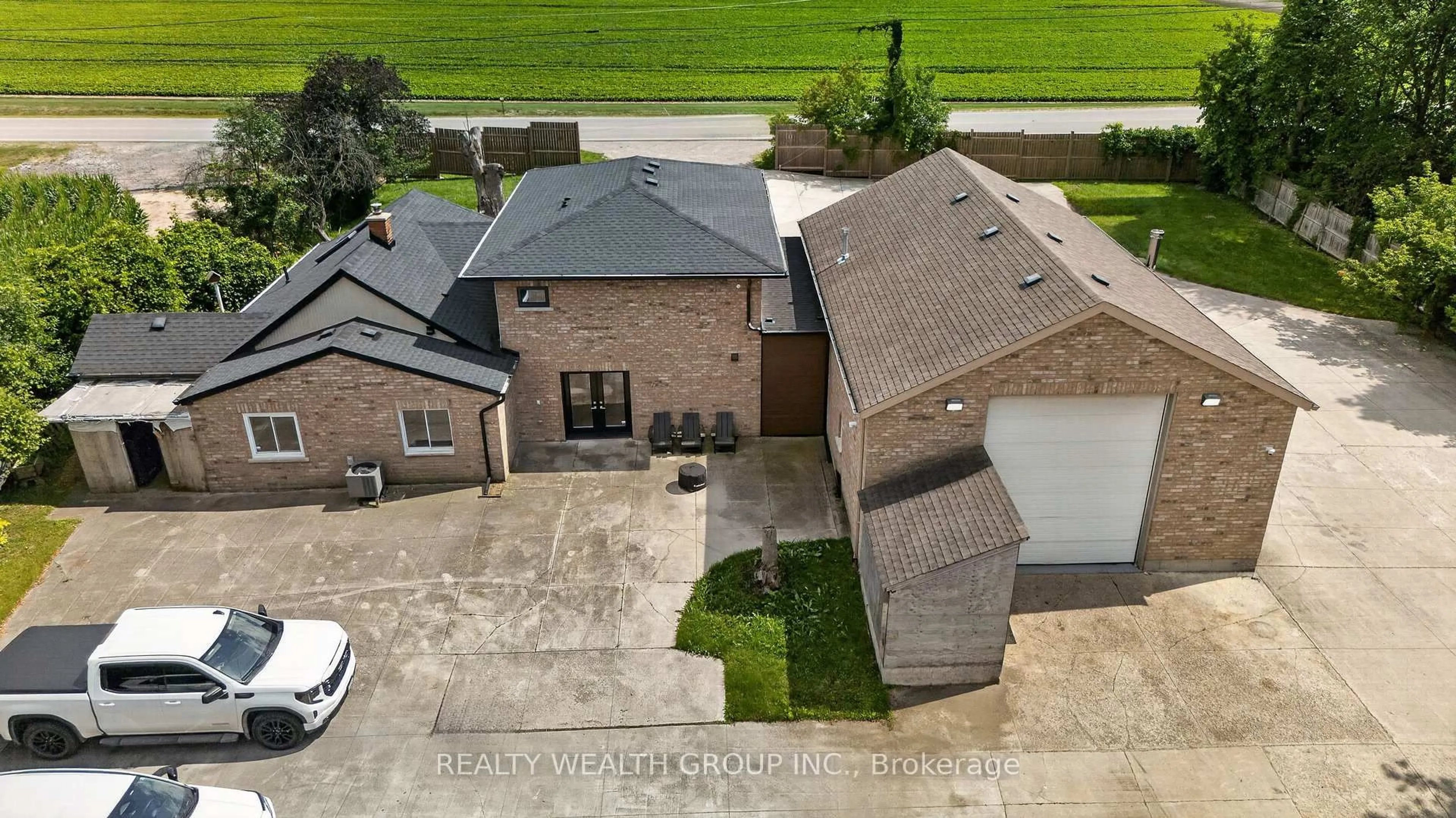 A pic from outside/outdoor area/front of a property/back of a property/a pic from drone, street for 1310 Graham Sdrd, King Ontario L3Y 4V9