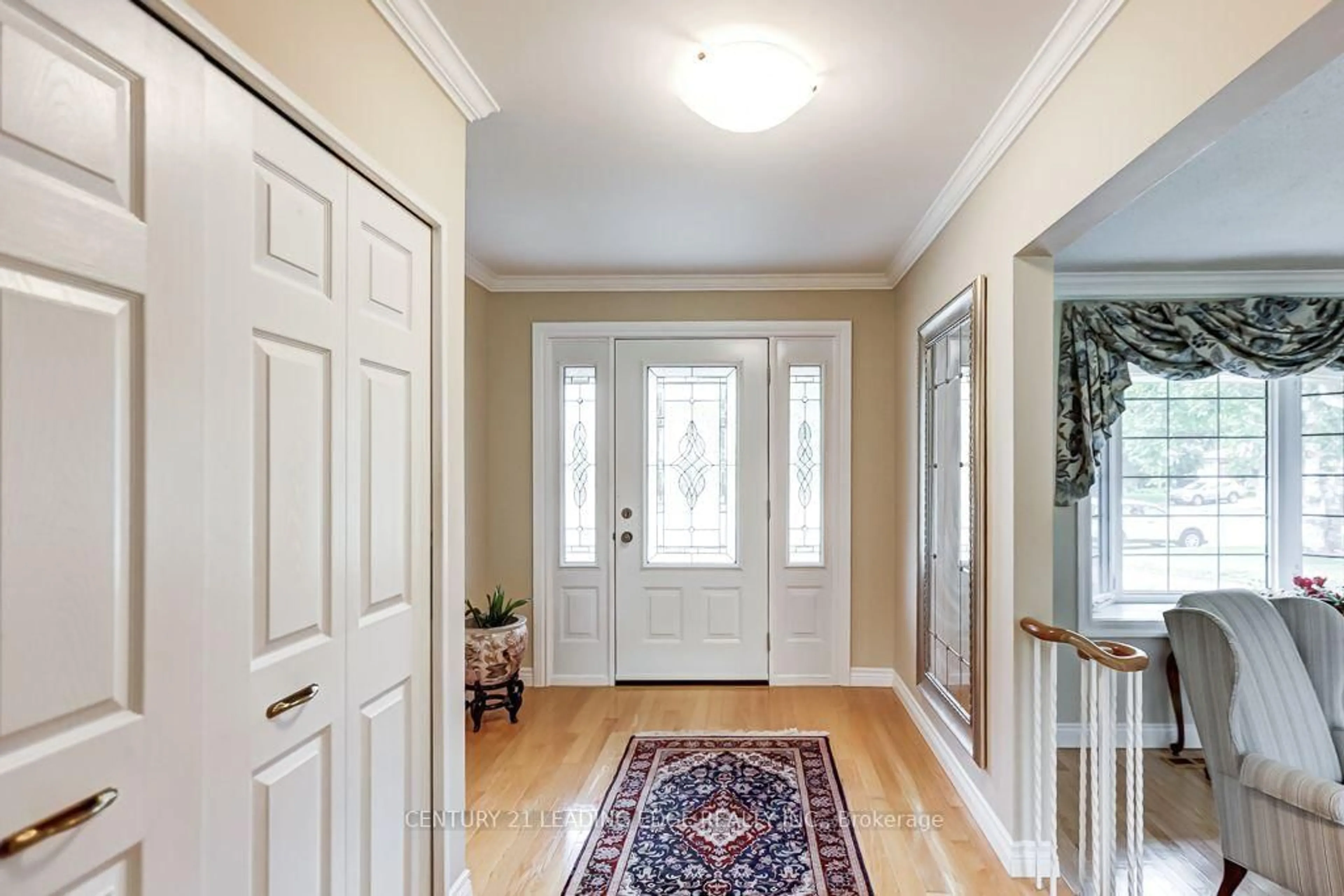 Indoor entryway for 55 Drakefield Rd, Markham Ontario L3P 1G8