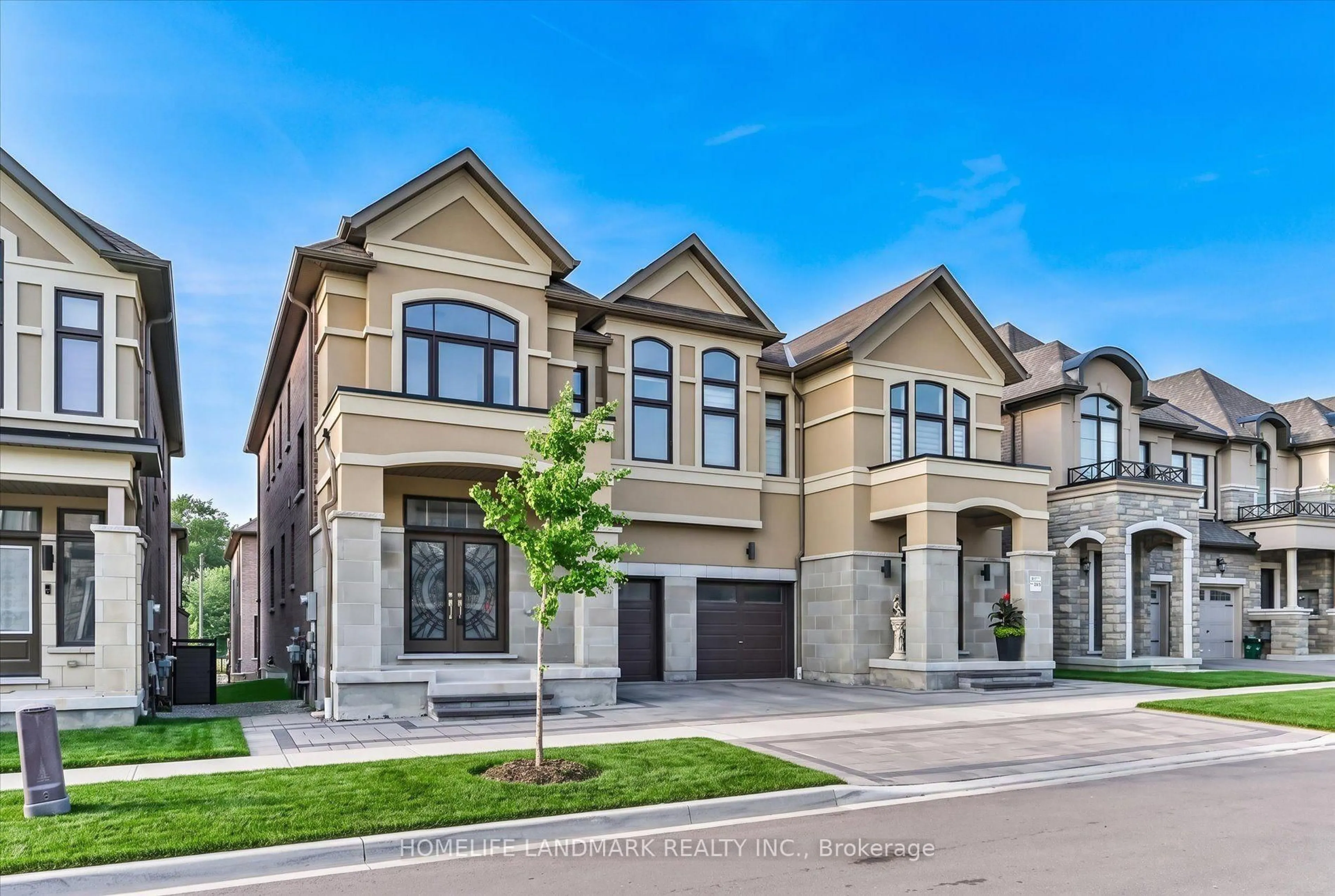 Home with brick exterior material, street for 40 Boiton St, Richmond Hill Ontario L4S 0M1