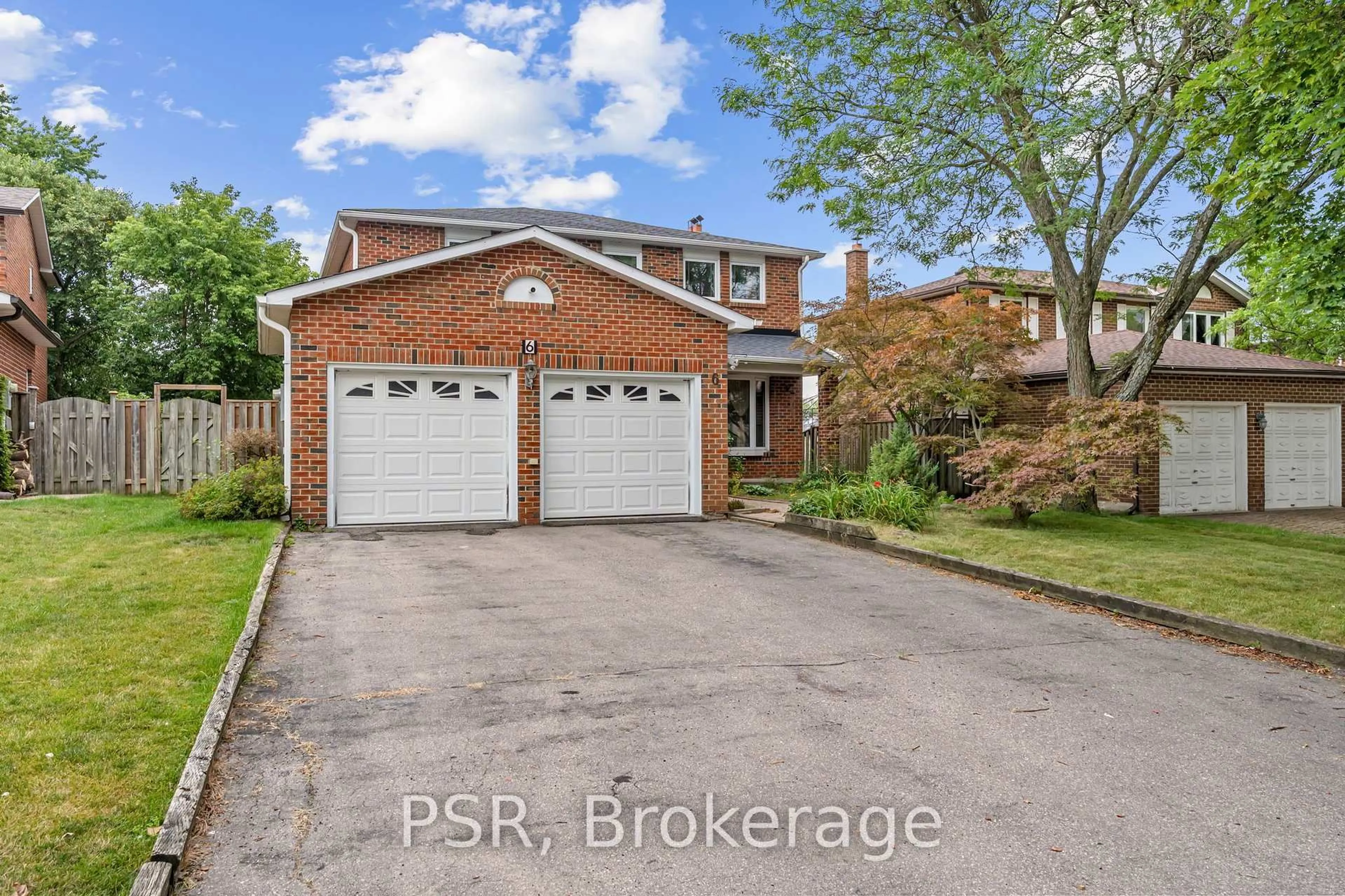 Home with brick exterior material, street for 6 Lippincott Crt, Richmond Hill Ontario L4C 7M5