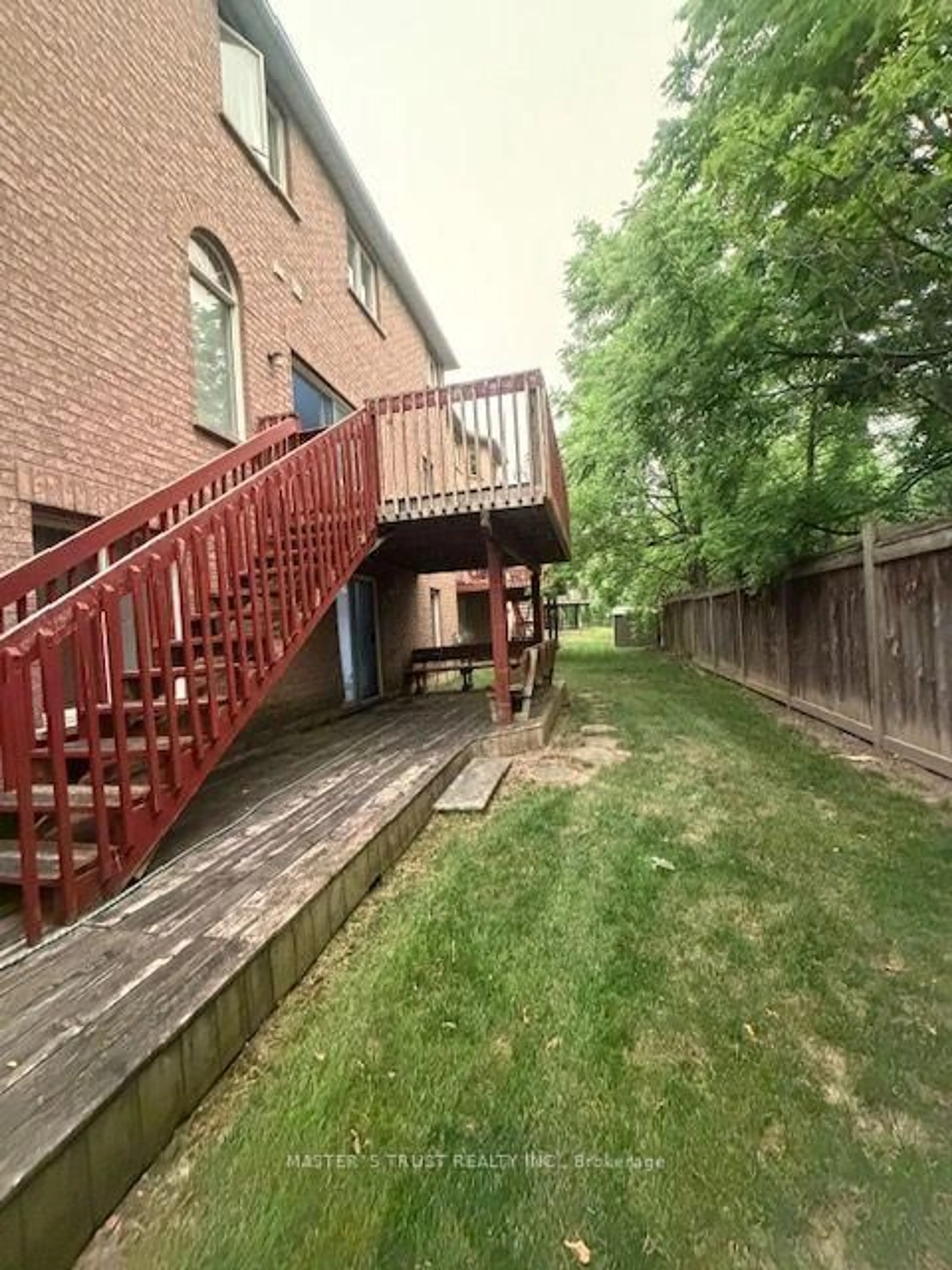 Patio, street for 83 Gemini Cres, Richmond Hill Ontario L4S 2K8