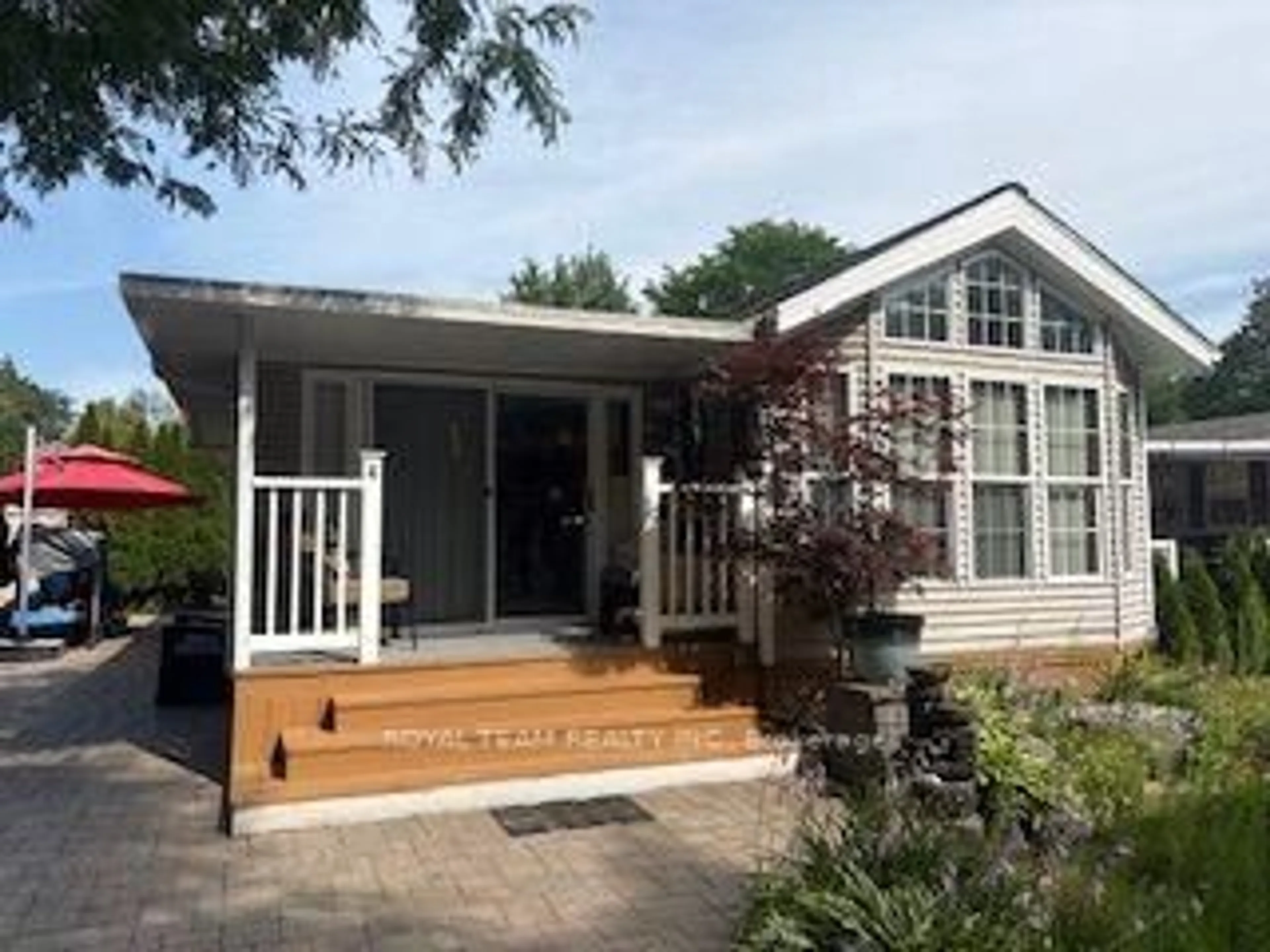Home with vinyl exterior material, street for 15014 Ninth Line #Site Maple Lane 4, Whitchurch-Stouffville Ontario L4A 2Y3