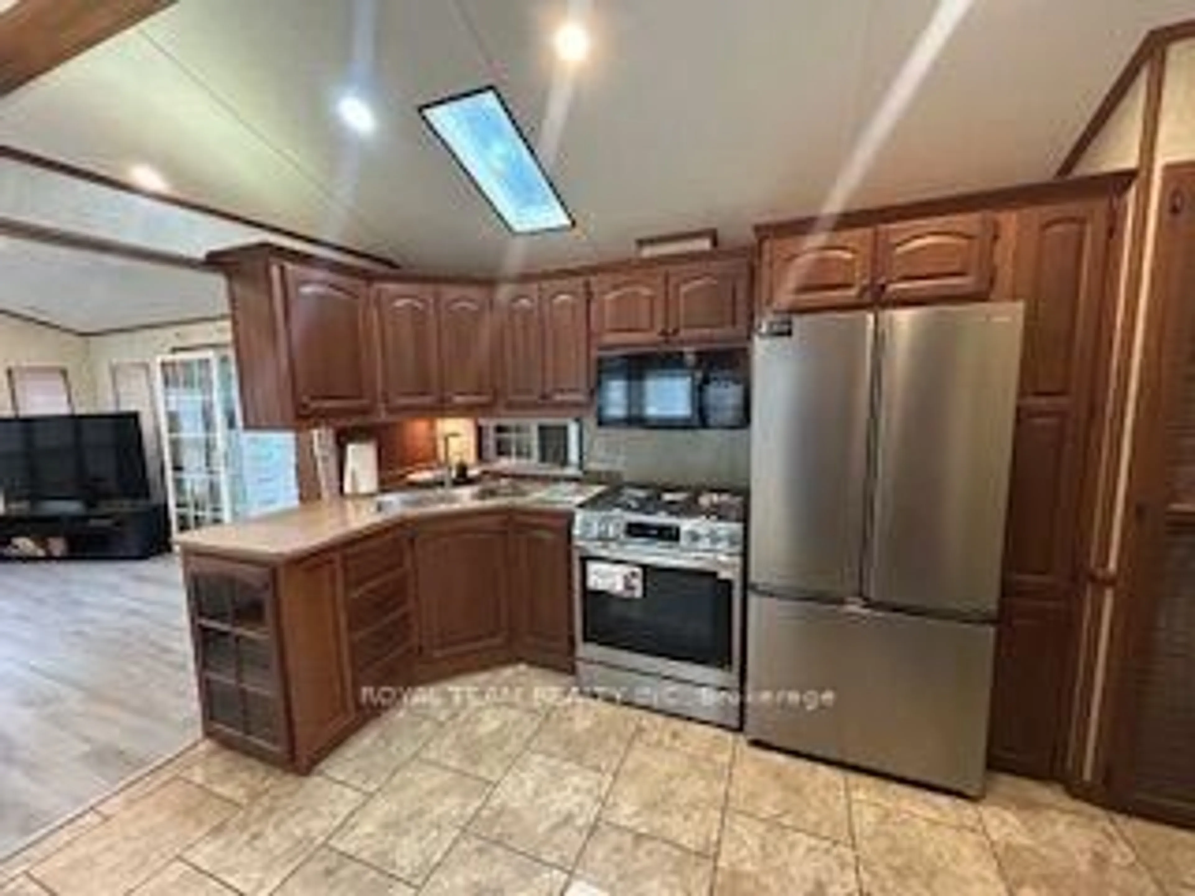 Standard kitchen, unknown for 15014 Ninth Line #Site Maple Lane 4, Whitchurch-Stouffville Ontario L4A 2Y3