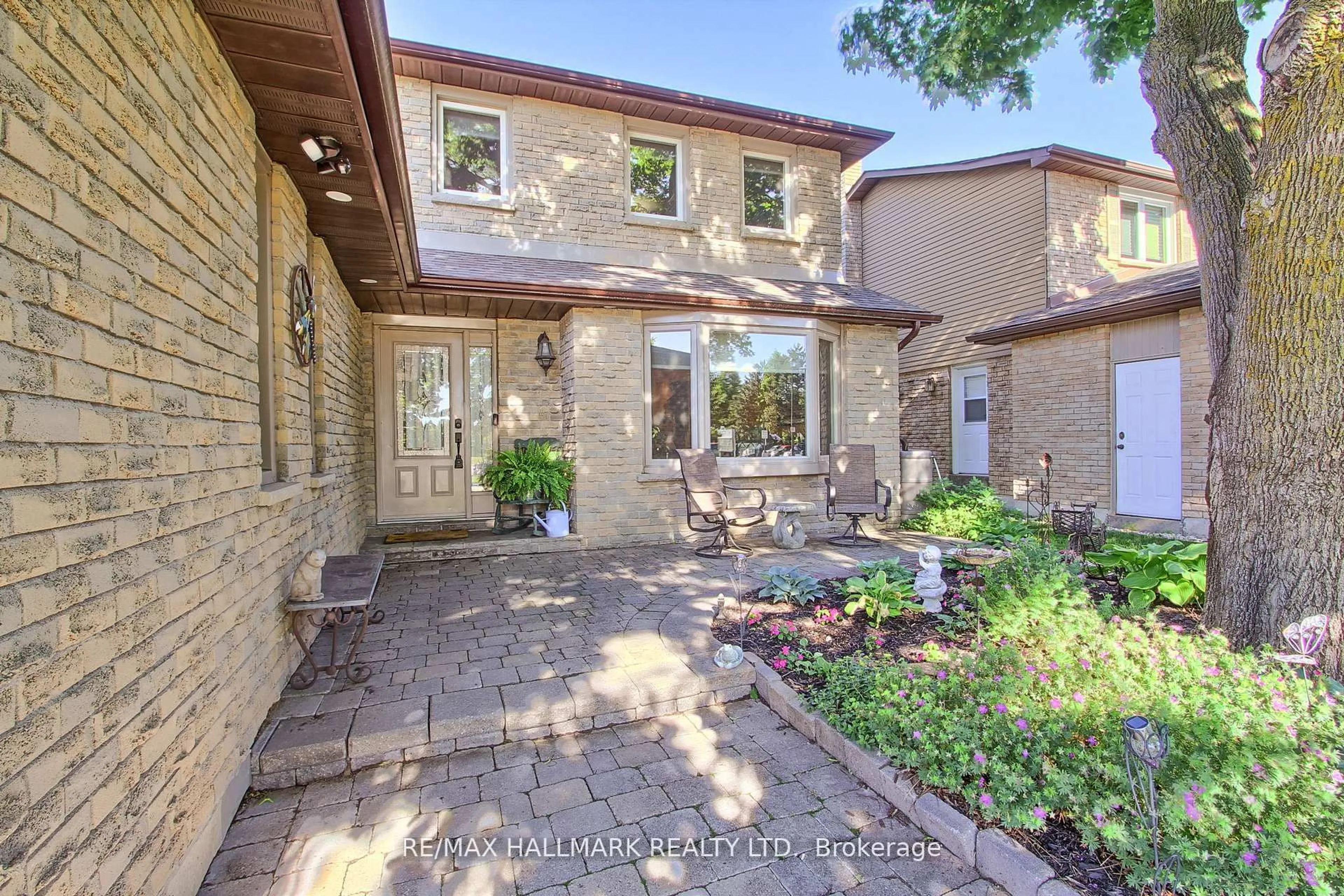 Unknown for 865 Arnold Cres, Newmarket Ontario L3Y 2E4