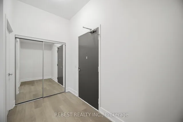 2916 Highway 7 Rd #502, Vaughan 5