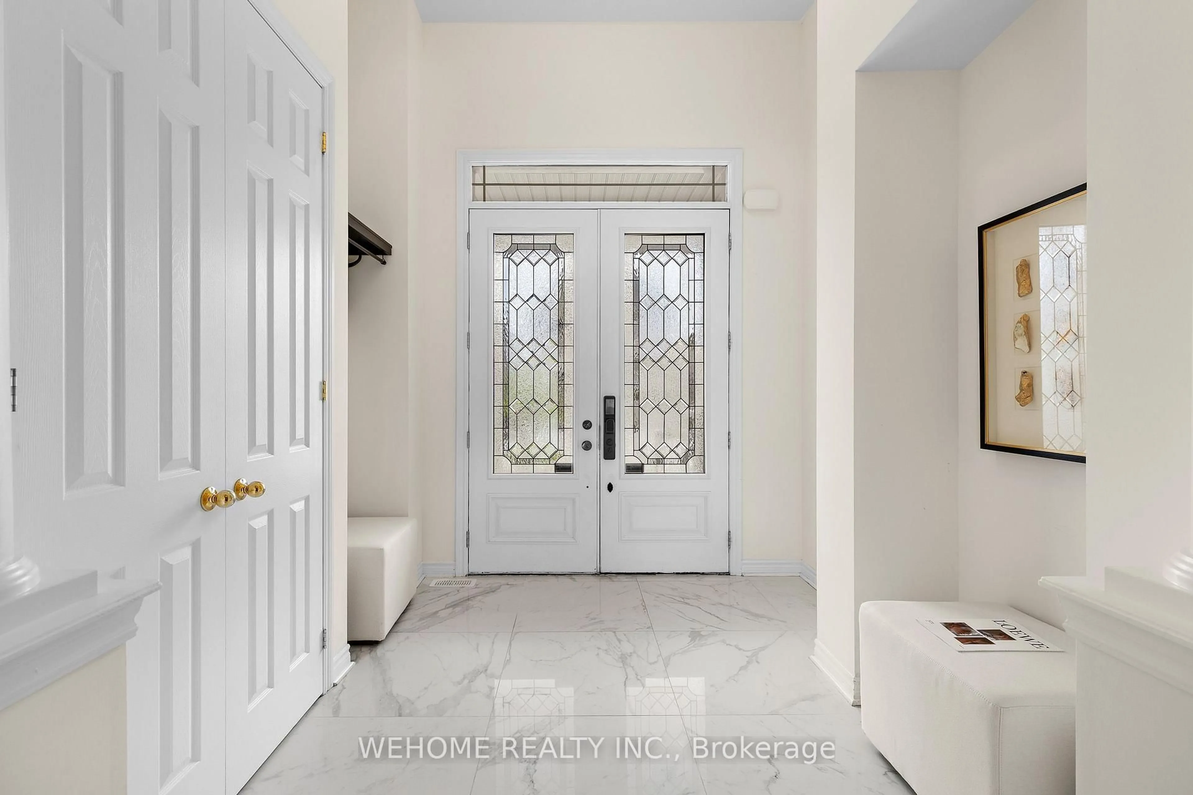 Indoor entryway for 20 Gallant Pl, Vaughan Ontario L4L 1A6