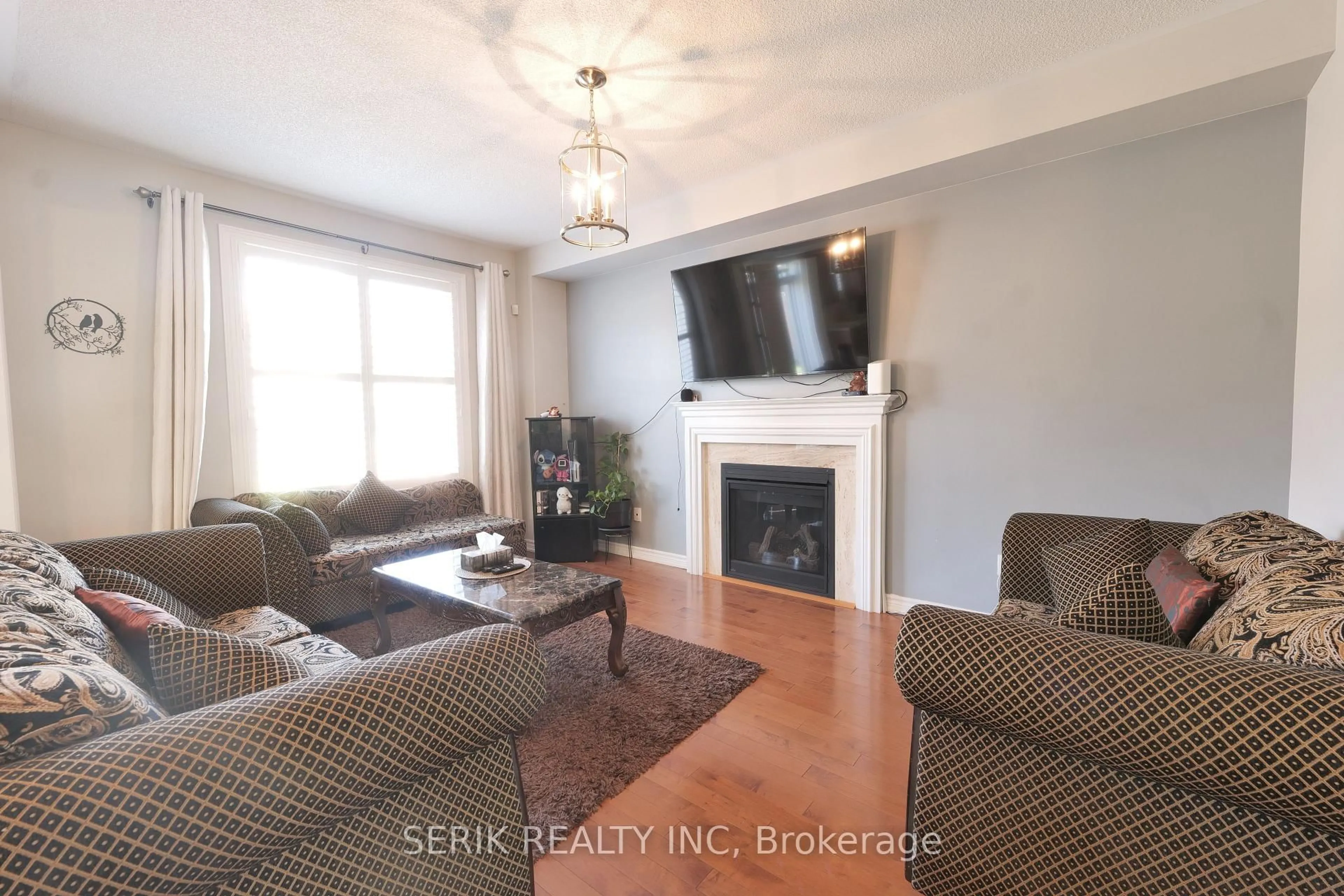 Living room with furniture, unknown for 12 Gunning Cres, New Tecumseth Ontario L0G 1W0