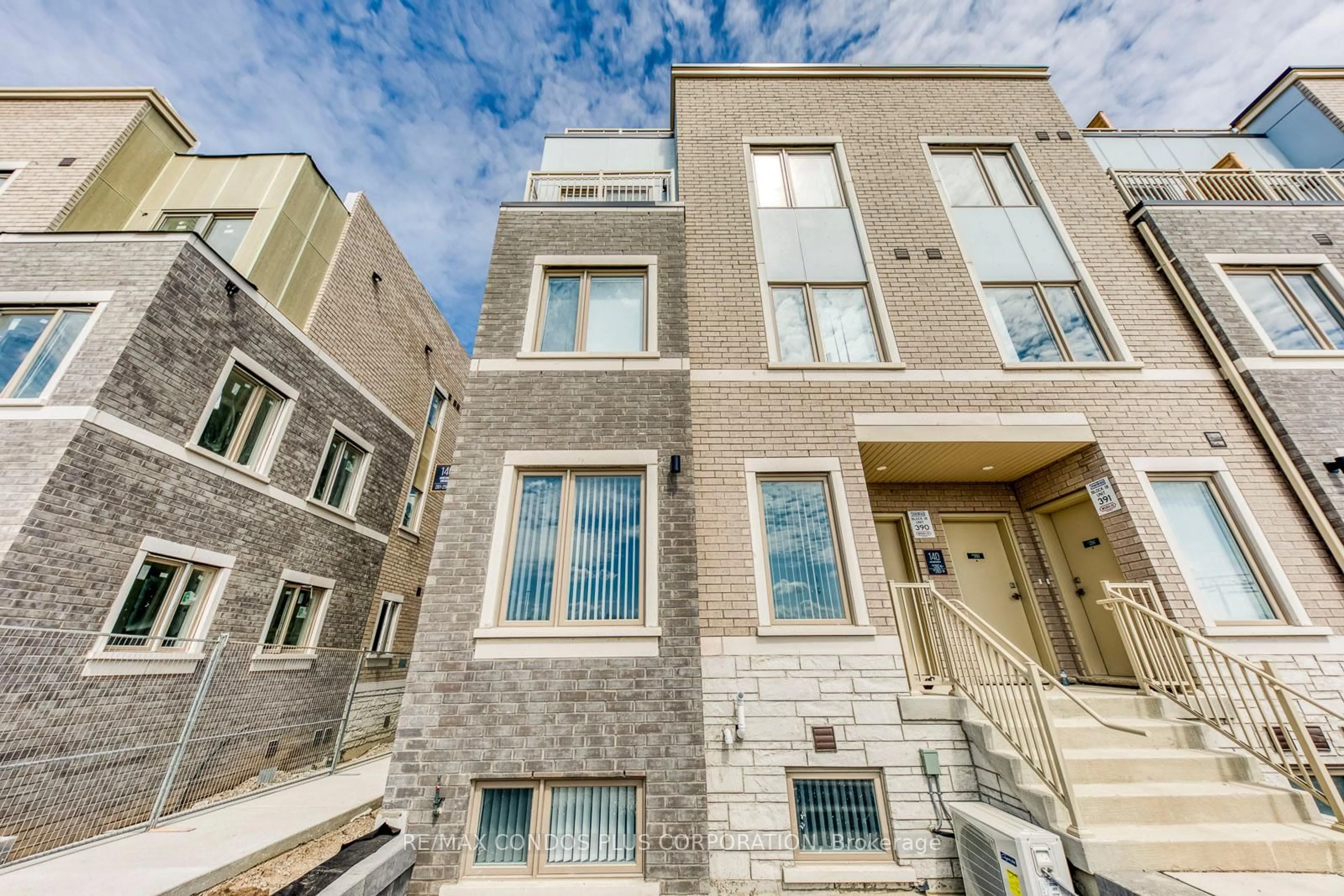 Home with brick exterior material, street for 140 Honeycrisp Cres #281, Vaughan Ontario L4K 0N7
