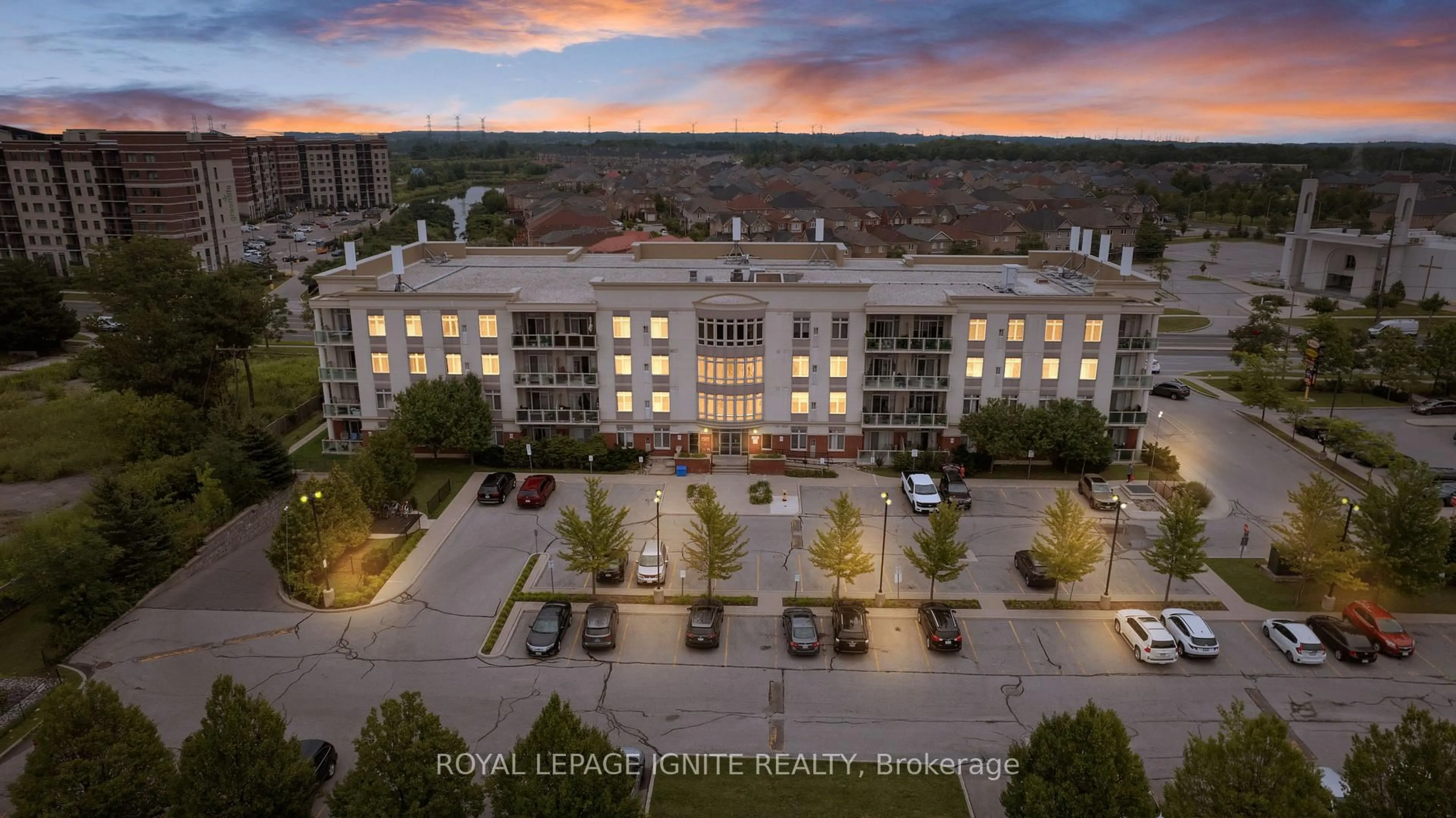 A pic from outside/outdoor area/front of a property/back of a property/a pic from drone, building for 7340 Markham Rd #204, Markham Ontario L3S 0B1