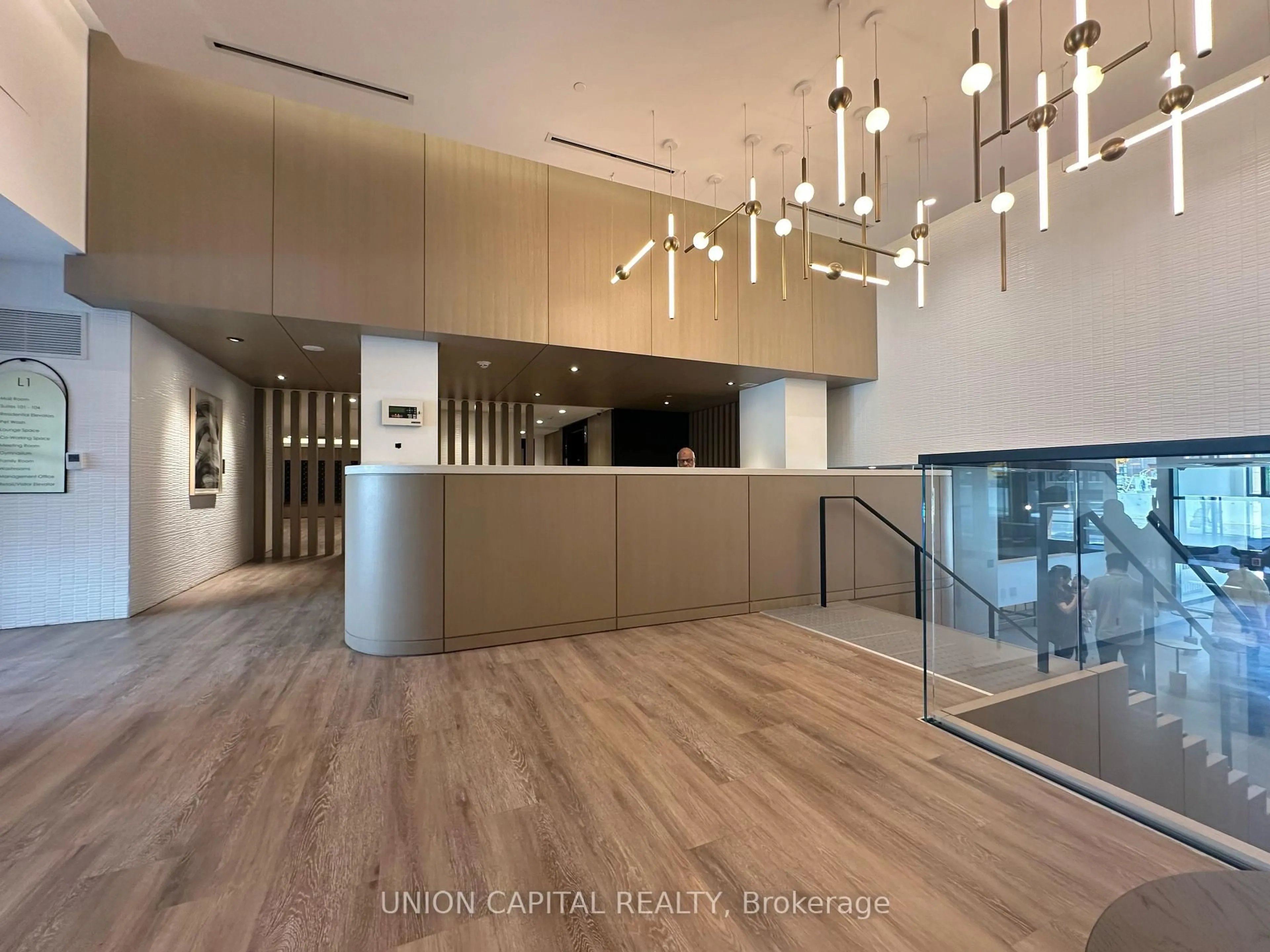 Indoor foyer for 7950 Bathurst St #1126, Vaughan Ontario L4J 0L4