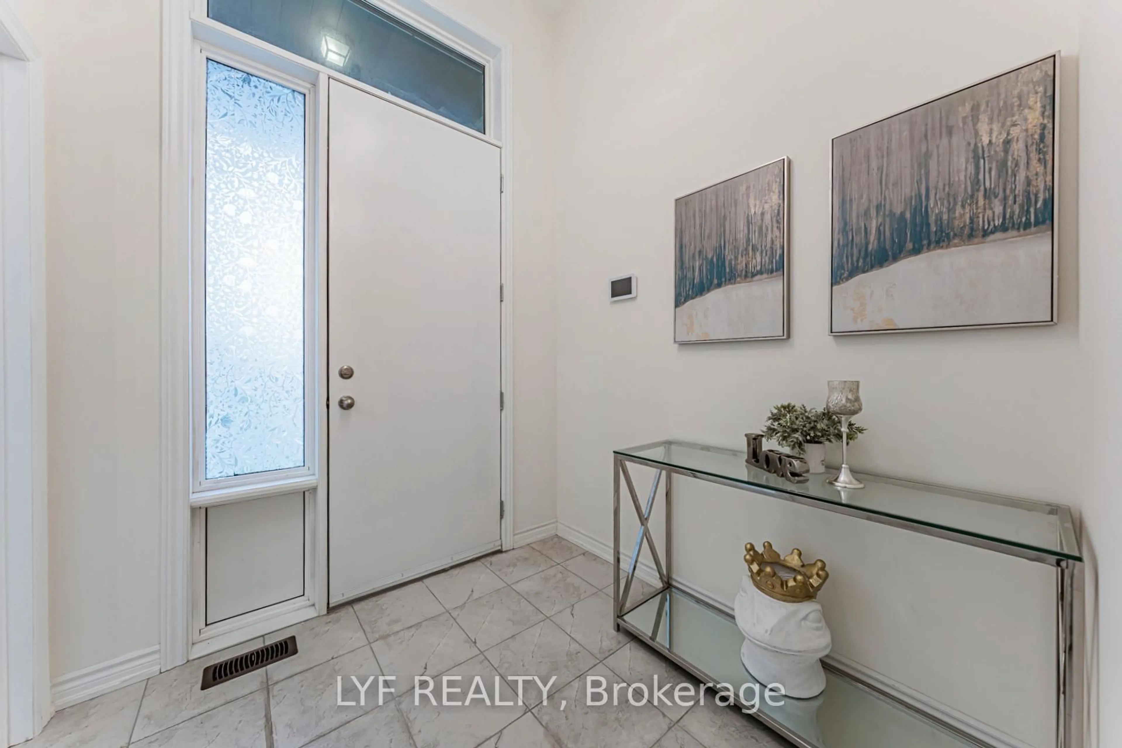 Indoor entryway for 20 Lord Melborne St, Markham Ontario L6C 0Z5