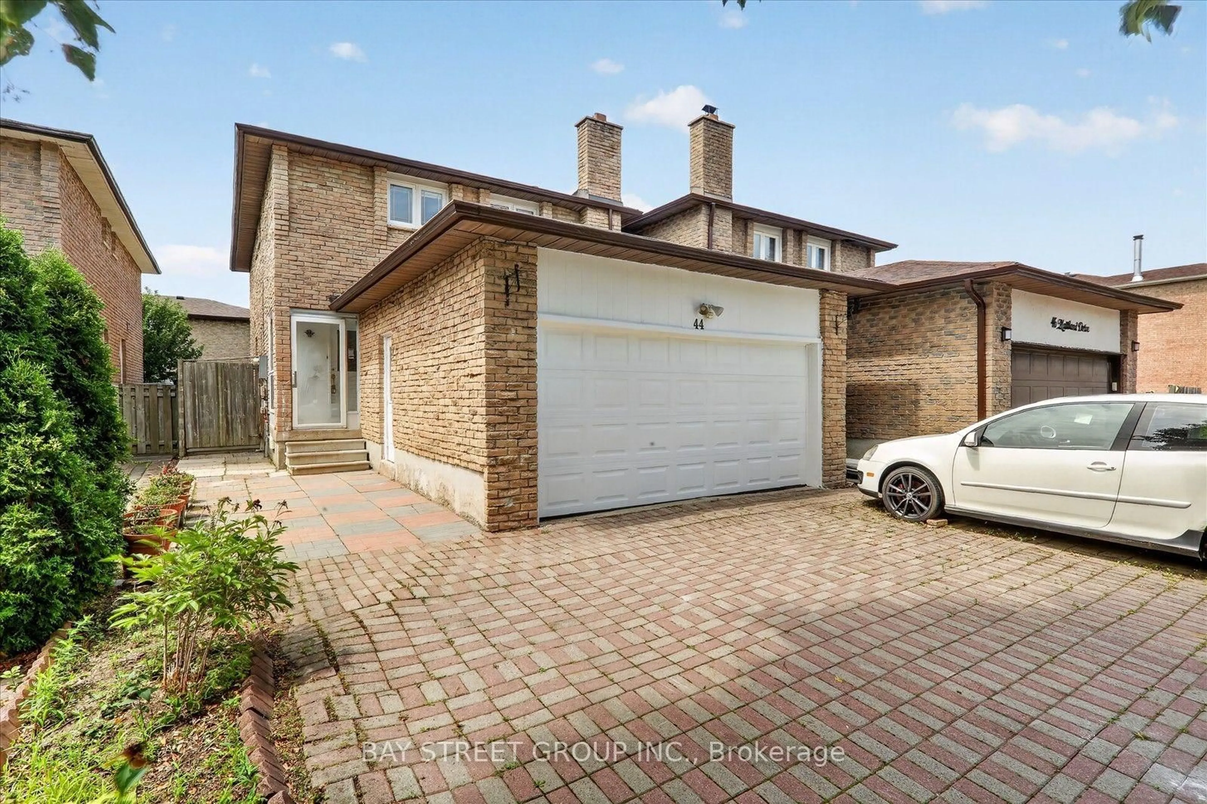 Home with brick exterior material, street for 44 MAITLAND Ave, Markham Ontario L3R 4M7