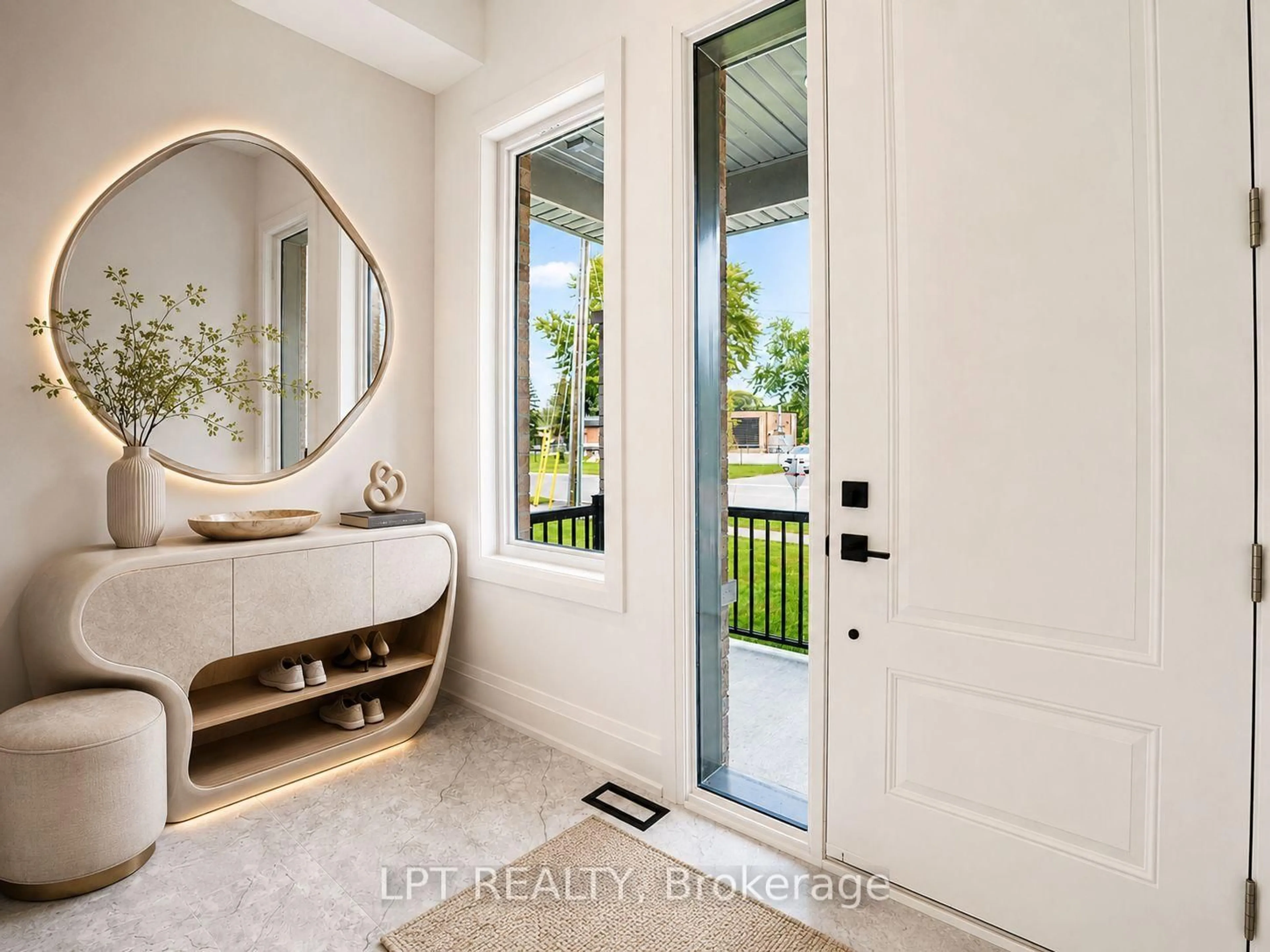 Indoor entryway for 3 Richmond Park Dr, Georgina Ontario L4P 0H2