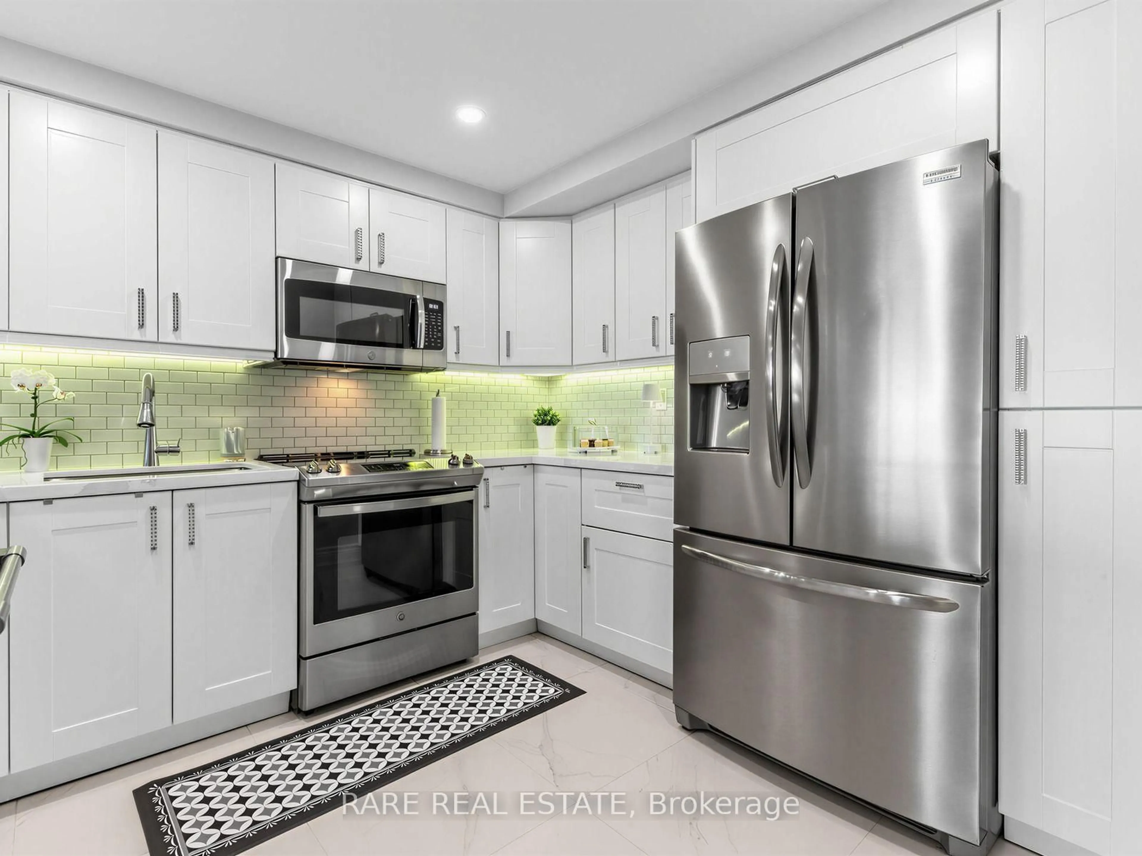 Unknown for 7601 Bathurst St #710, Vaughan Ontario L4J 4H5