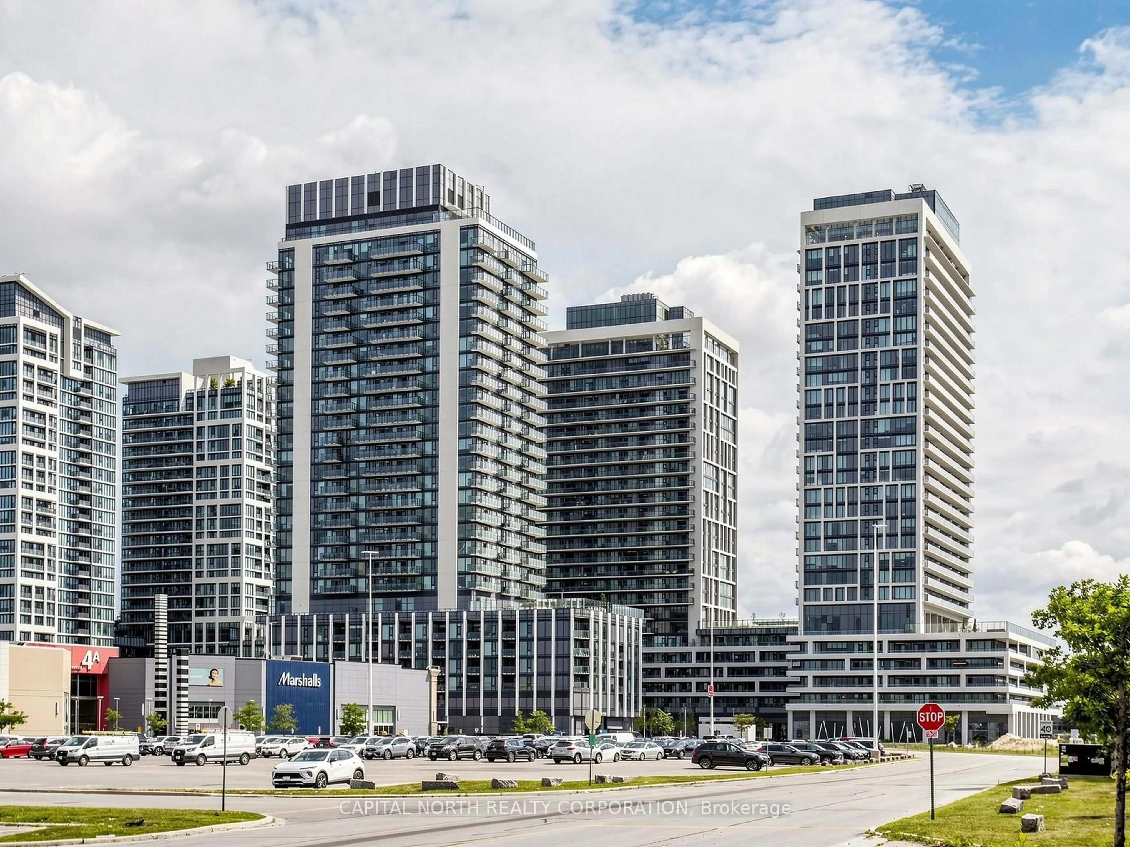 Unknown for 8960 Jane St #329, Vaughan Ontario L4K 2M9