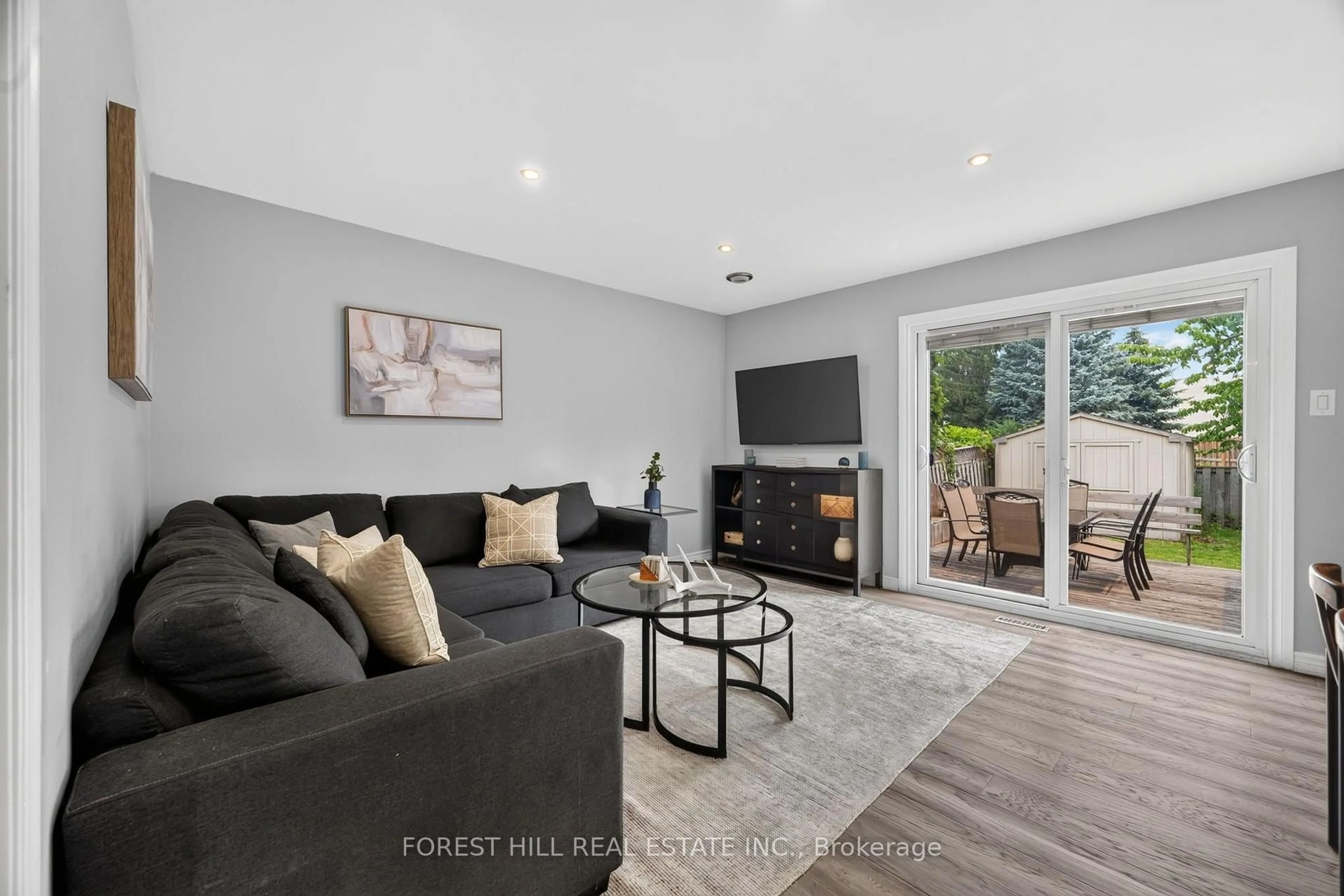 Living room with furniture, unknown for 1 Teahouse Rd, Vaughan Ontario L4L 8Y5